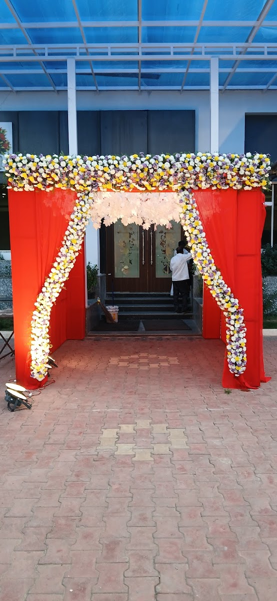 Sri Saptapadi's Krystal Gardens — Banquet Hall in Chanda Nagar, Hyderabad (on-site parking, in-house decoration, DJ permitted, bar service available) — photo 3