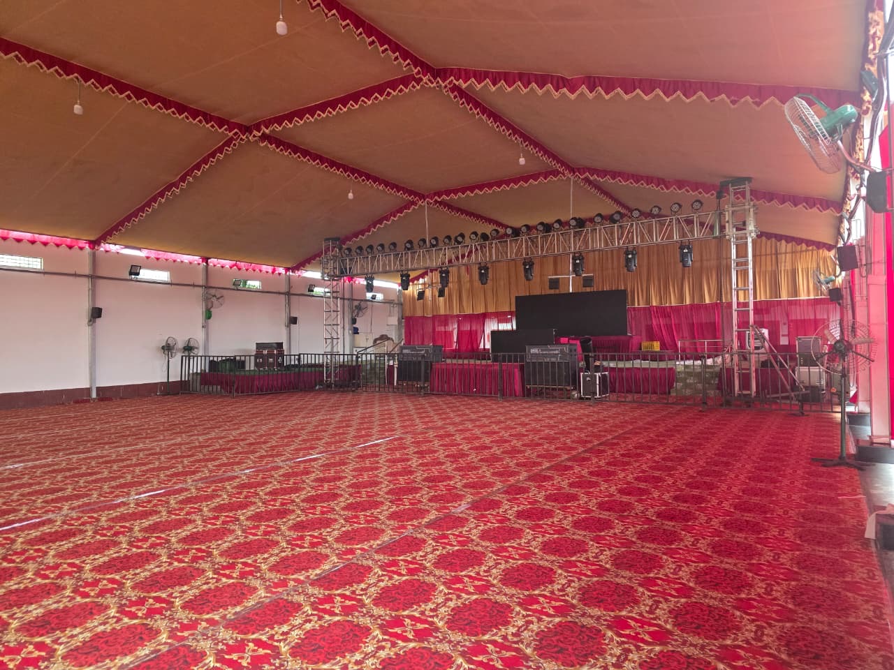 Rokkam Sathi Reddy Function Hall. — Banquet Hall in Hyderabad (on-site parking, in-house decoration, DJ permitted, bar service available)