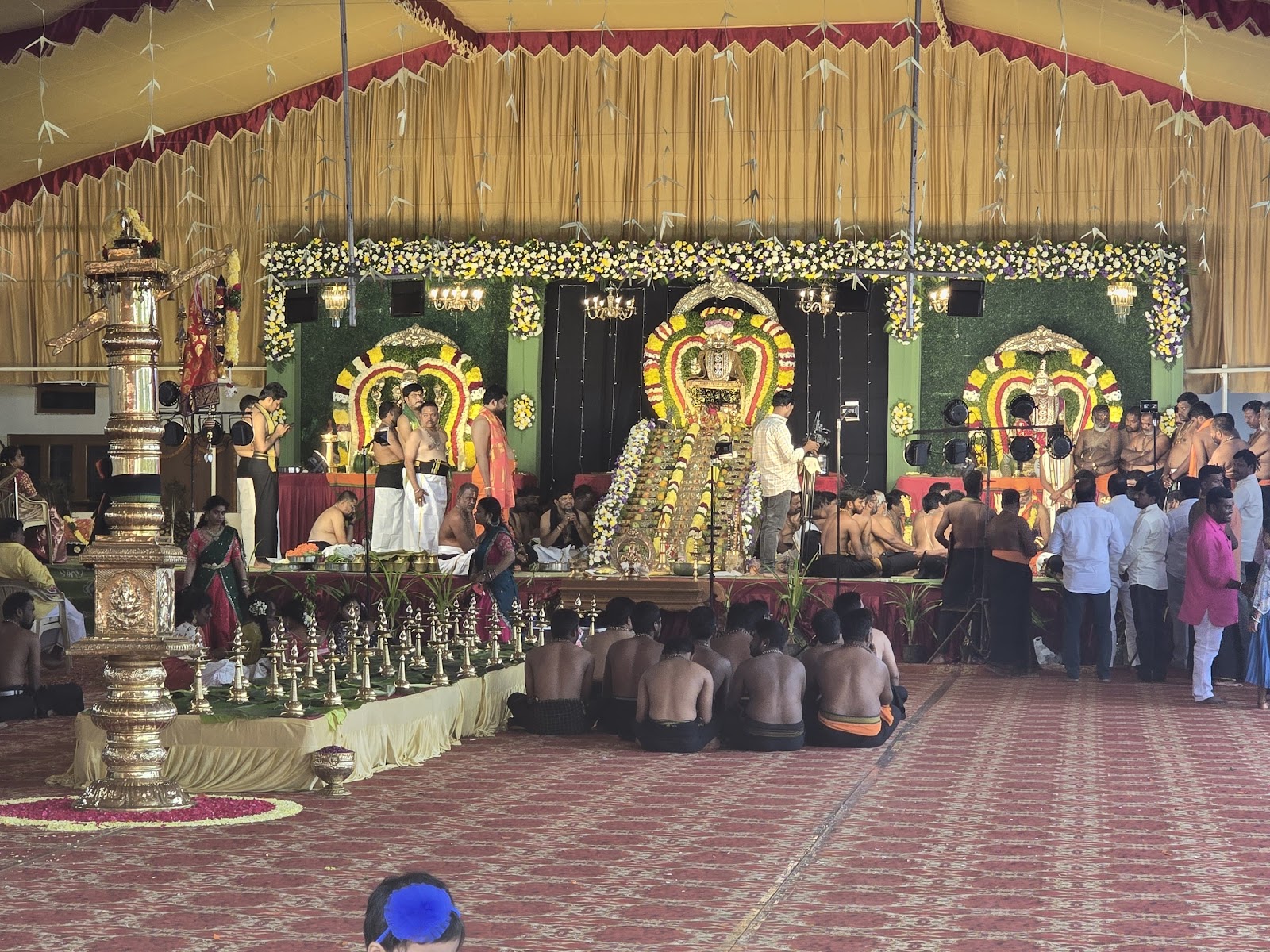 Rokkam Sathi Reddy Function Hall. — Banquet Hall in Turkayamjal, Hyderabad (on-site parking, in-house decoration, DJ permitted, bar service available) — photo 2