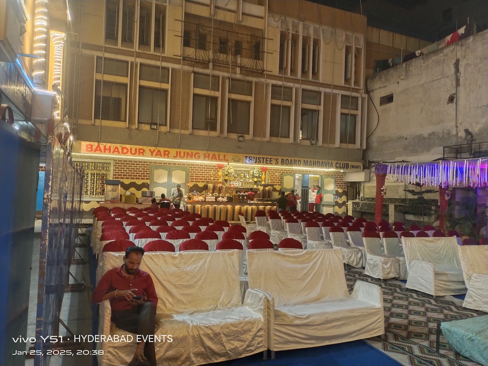 Bahadur Yar Jung Function Hall — Banquet Hall in Musheerabad, Hyderabad (on-site parking, in-house decoration, bar service available, 300–450 guest capacity) — photo 2