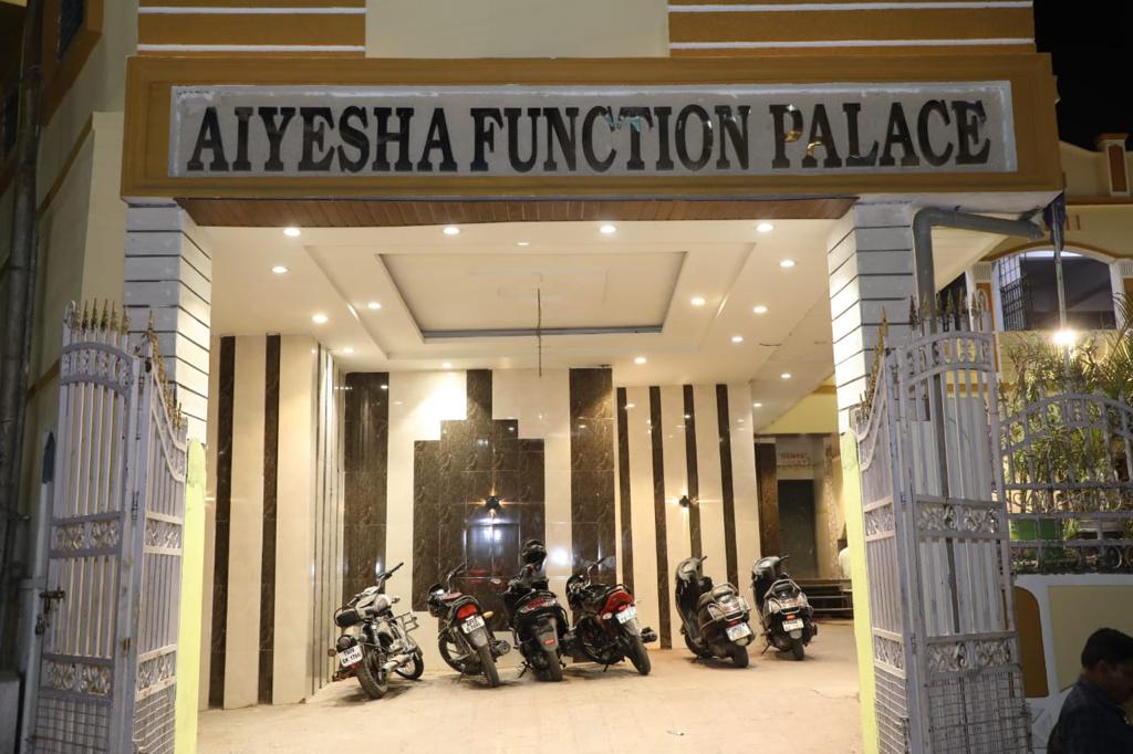 Aiyesha Function Palace — Banquet Hall in Musheerabad, Hyderabad (on-site parking, in-house decoration, bar service available, 220–350 guest capacity) — photo 2
