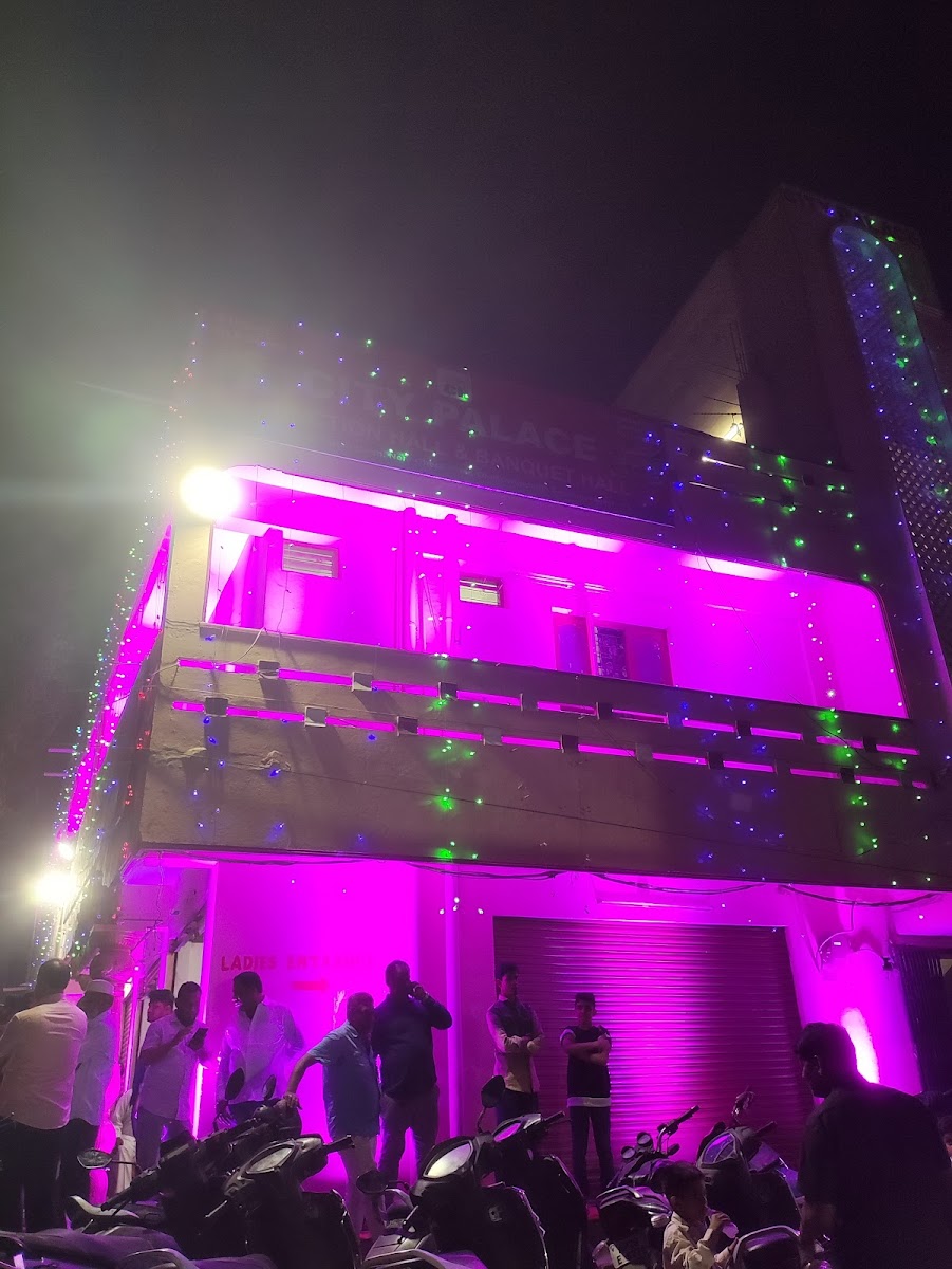 City Palace Function Hall · Bowenpally — Banquet Hall in Bowenpally, Hyderabad (on-site parking, in-house decoration, bar service available, 200–300 guest capacity) — photo 2