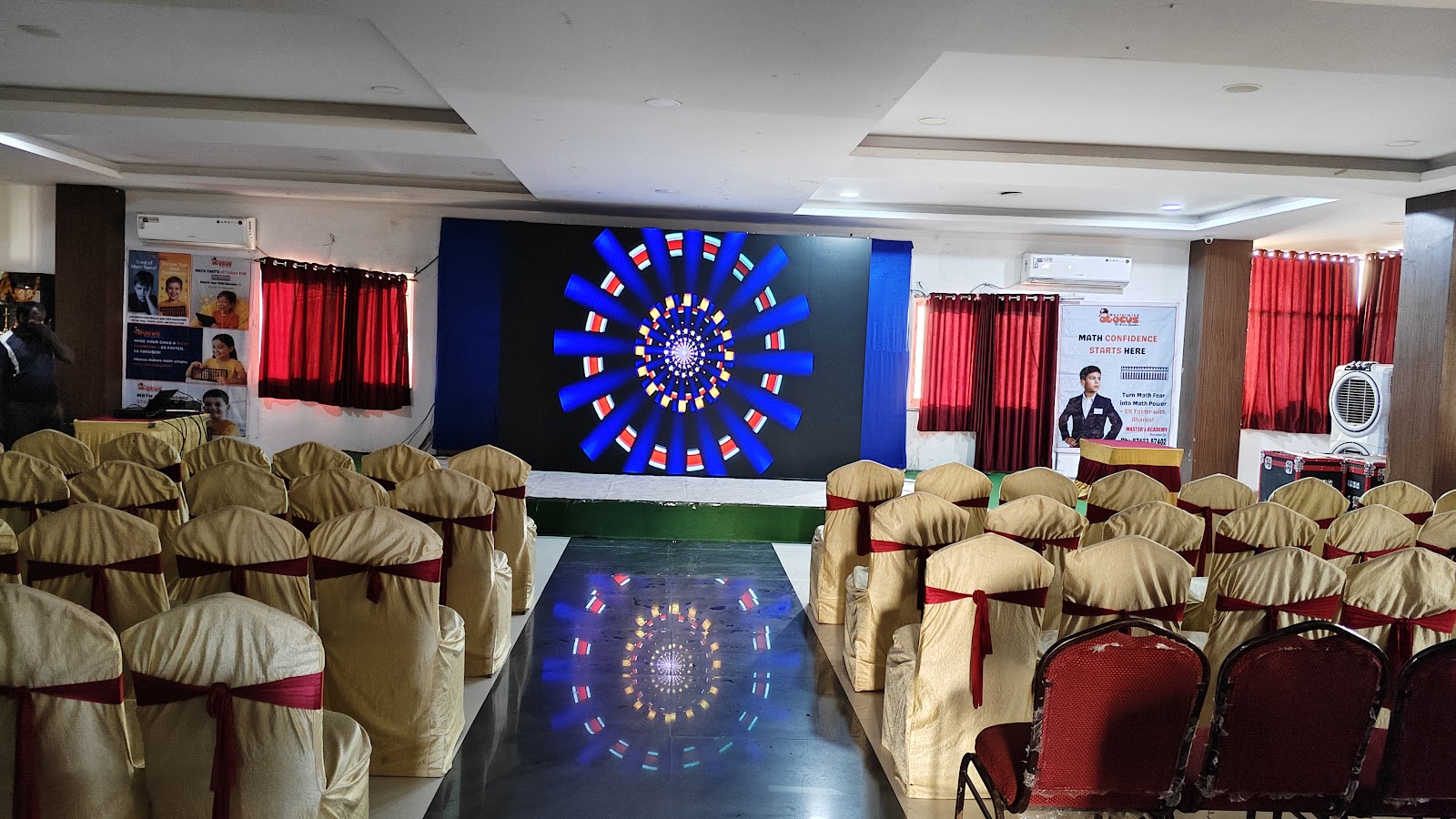 Kamadhenu Banquet Halls — Banquet Hall in Alwal, Hyderabad (on-site parking, in-house decoration, bar service available, 300–450 guest capacity) — photo 2