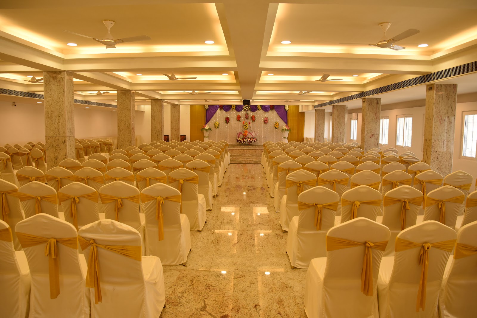 Rahath Banquet Hall — Banquet Hall in Hyderabad (on-site parking, in-house decoration, bar service available, 200–300 guest capacity)