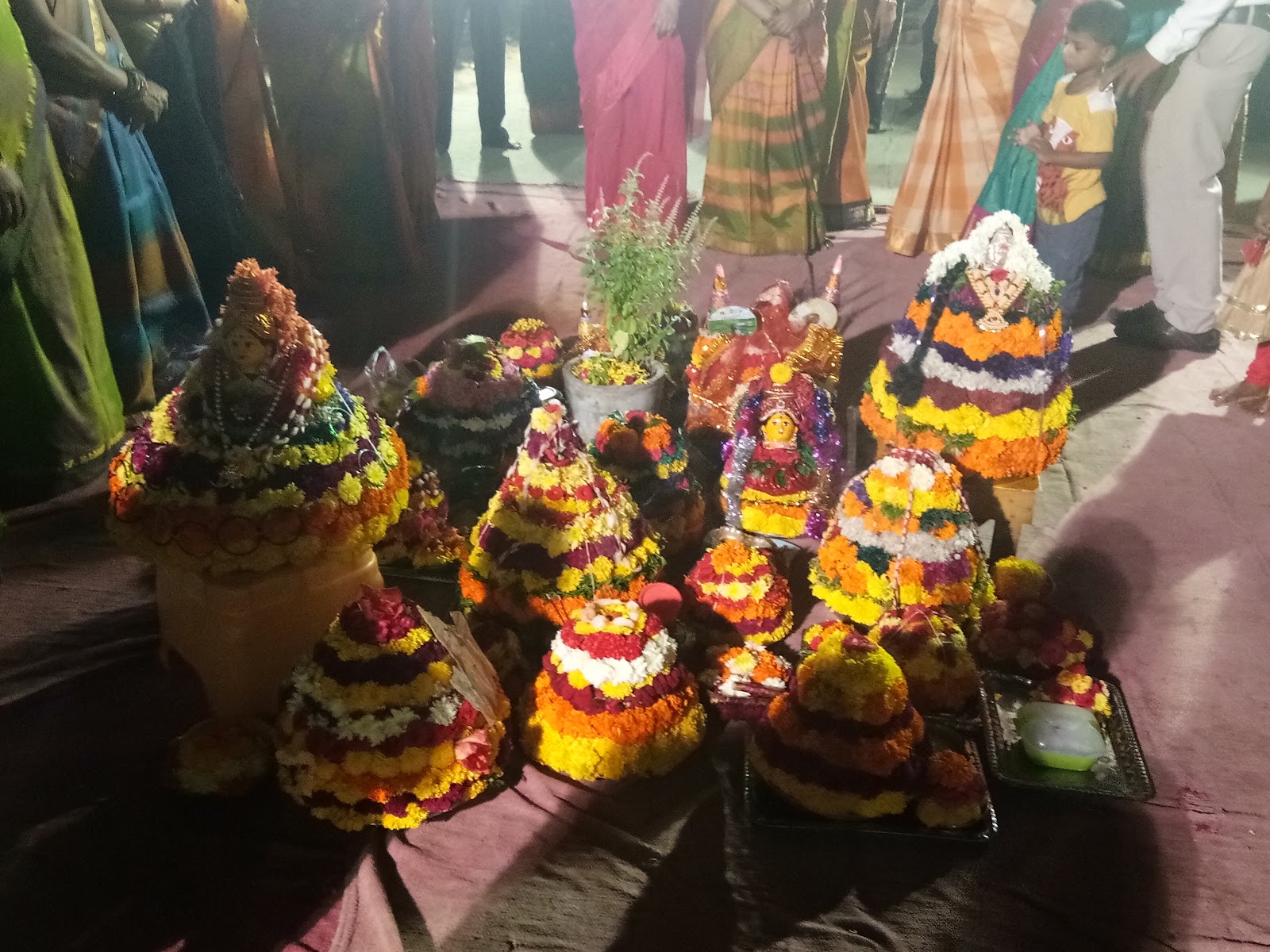 Ttd Kalyana Mandapam · Dilsukhnagar — Banquet Hall in Dilsukhnagar, Hyderabad (on-site parking, in-house decoration, DJ permitted, bar service available) — photo 3
