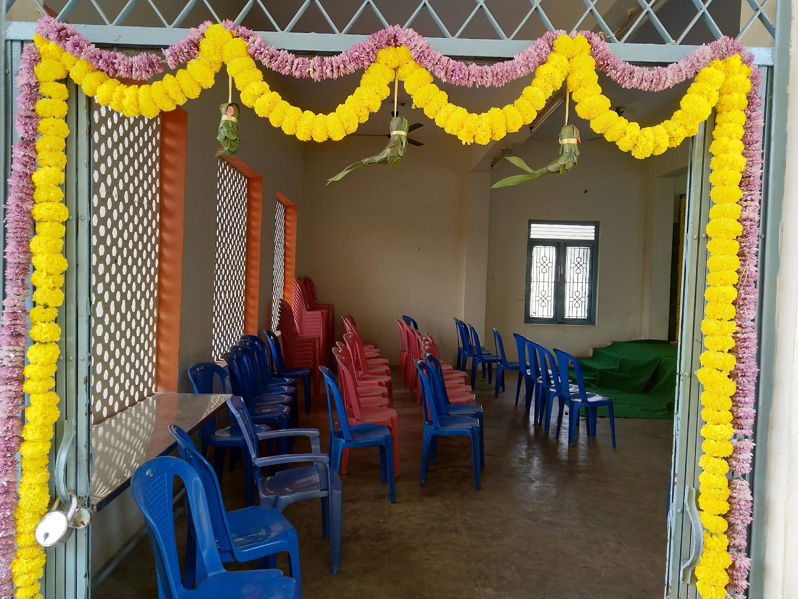 Ttd Kalyana Mandapam · Dilsukhnagar — Banquet Hall in Dilsukhnagar, Hyderabad (on-site parking, in-house decoration, DJ permitted, bar service available) — photo 4
