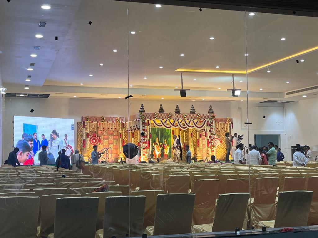 Sri Sai Garden & Ac Function Hall — Banquet Hall in Hyderabad (on-site parking, in-house decoration, bar service available, 350–500 guest capacity)