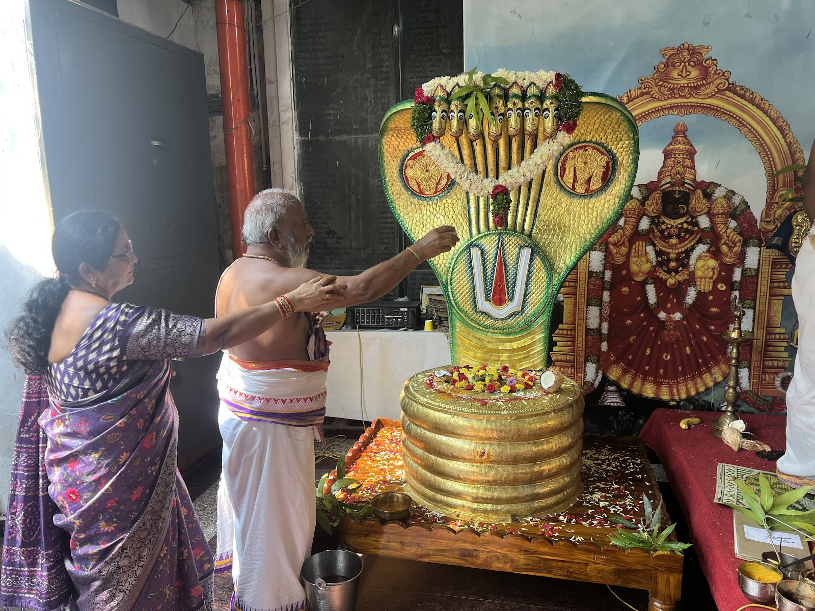 Sri Alamelumanga Sametha Venkateswara Swamy Devalayam And Kalyana Mandapam — Banquet Hall in Dilsukhnagar, Hyderabad (on-site parking, in-house decoration, bar service available, 300–450 guest capacity) — photo 4