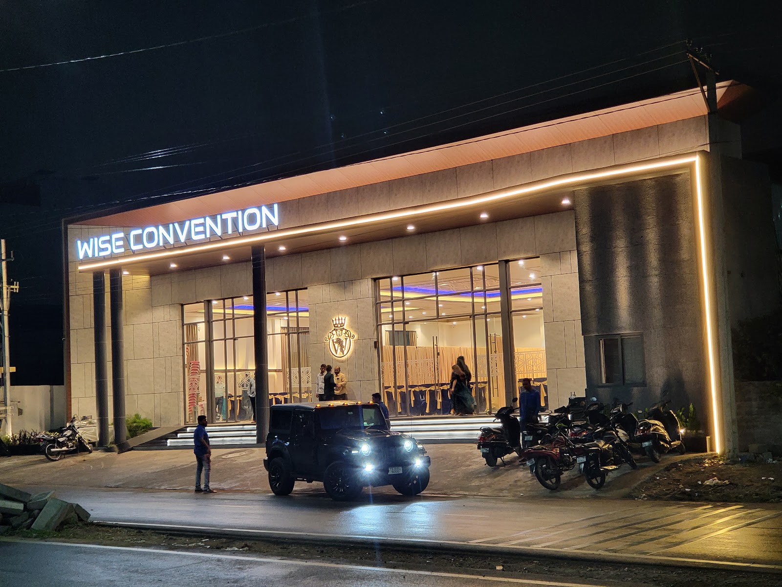 H Convention — Banquet Hall in Hyderabad (on-site parking, in-house decoration, bar service available, 150–250 guest capacity)