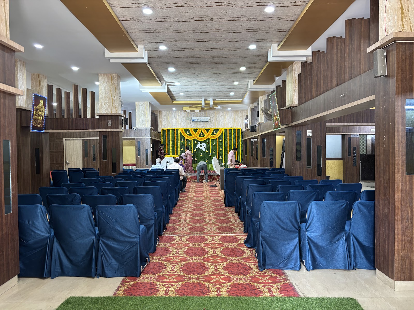 Kiran Banquet Hall — Banquet Hall in Hyderabad (on-site parking, in-house decoration, bar service available, 200–300 guest capacity)