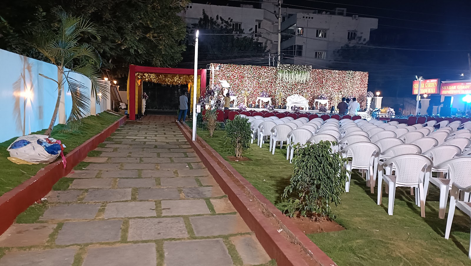 Sundar Garden Function Hall — Banquet Hall in Hyderabad (on-site parking, in-house decoration, bar service available, 700–1050 guest capacity)