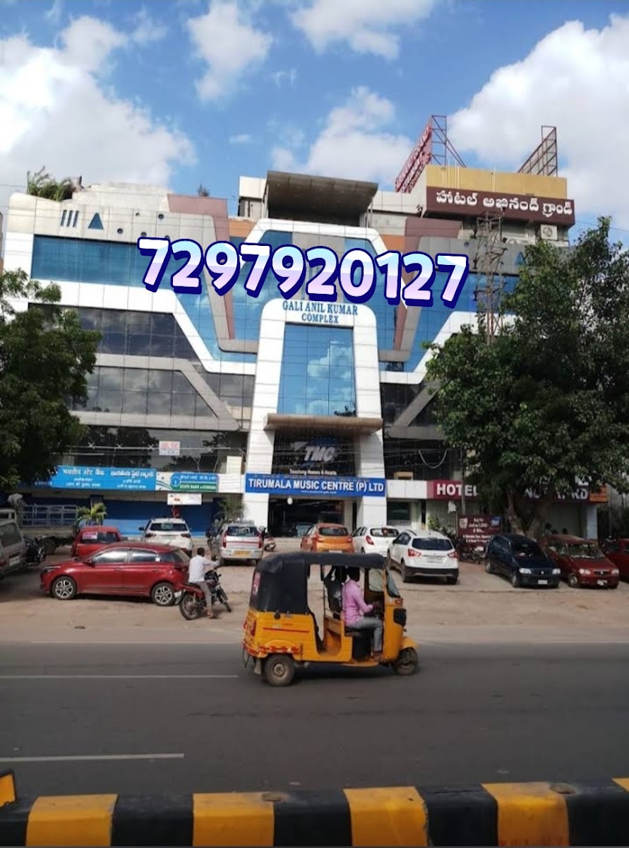 Hotel Abinand Grand · Lingampally — Banquet Hall in Lingampally, Hyderabad (on-site parking, in-house decoration, outside catering allowed, bar service available) — photo 4
