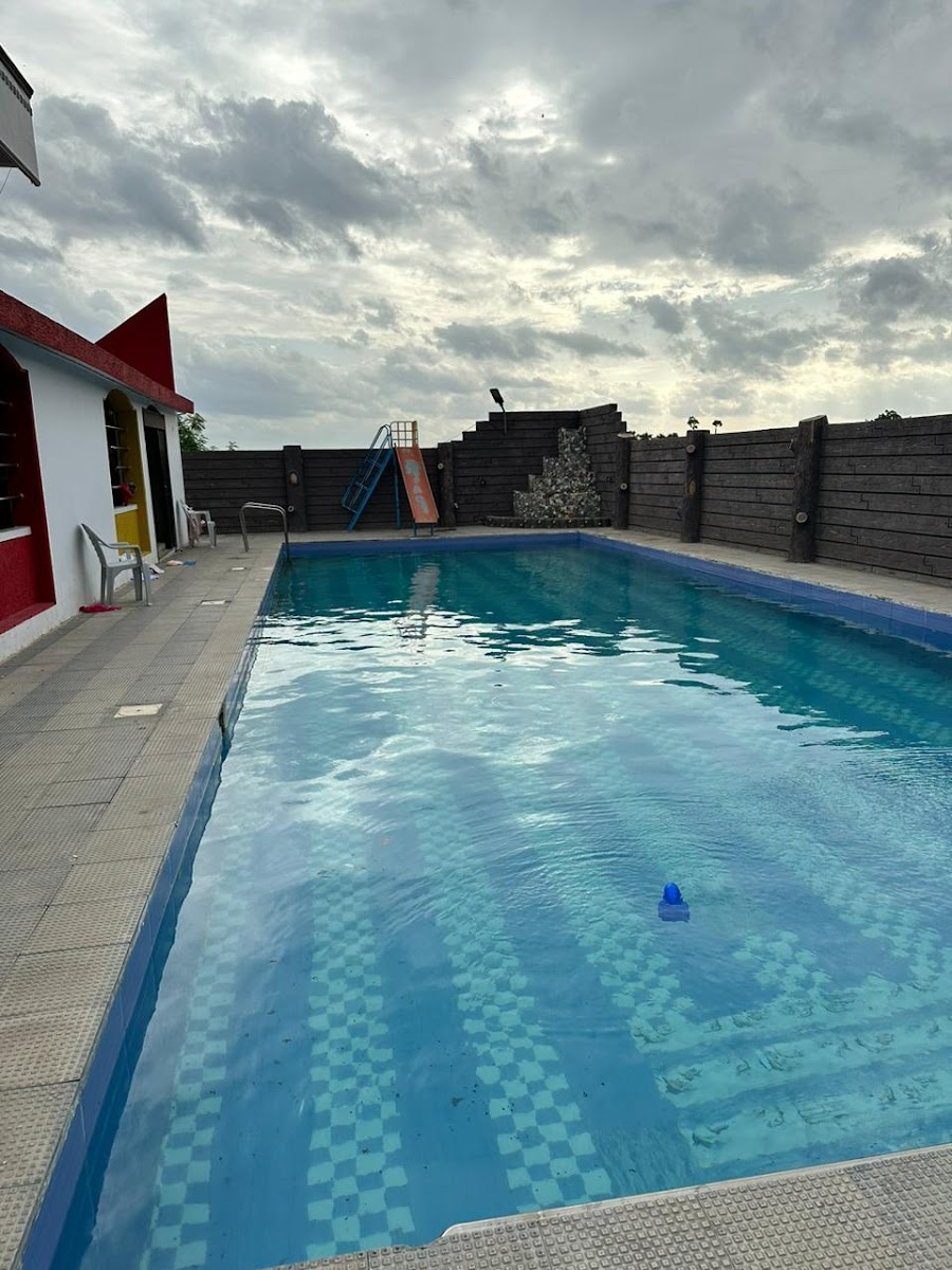 Leisure Land Farm House — Farm House in Chevella, Hyderabad (on-site parking, in-house decoration, bar service available, 4.2★ rated) — photo 3