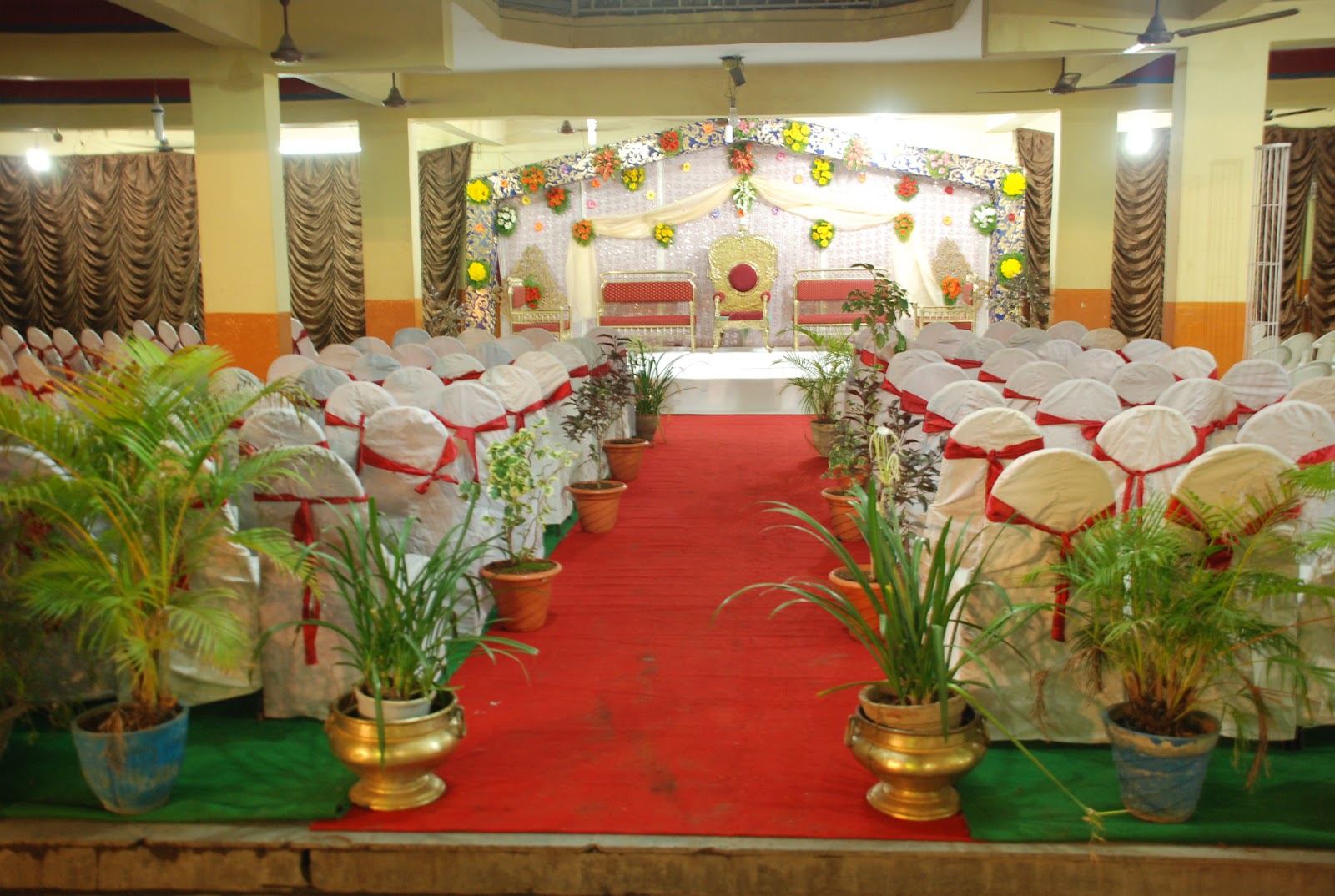 Yousuf Gulshan Marriage Hall — Banquet Hall in Nawab Saheb Kunta, Hyderabad (on-site parking, in-house decoration, bar service available, 500–750 guest capacity) — photo 2