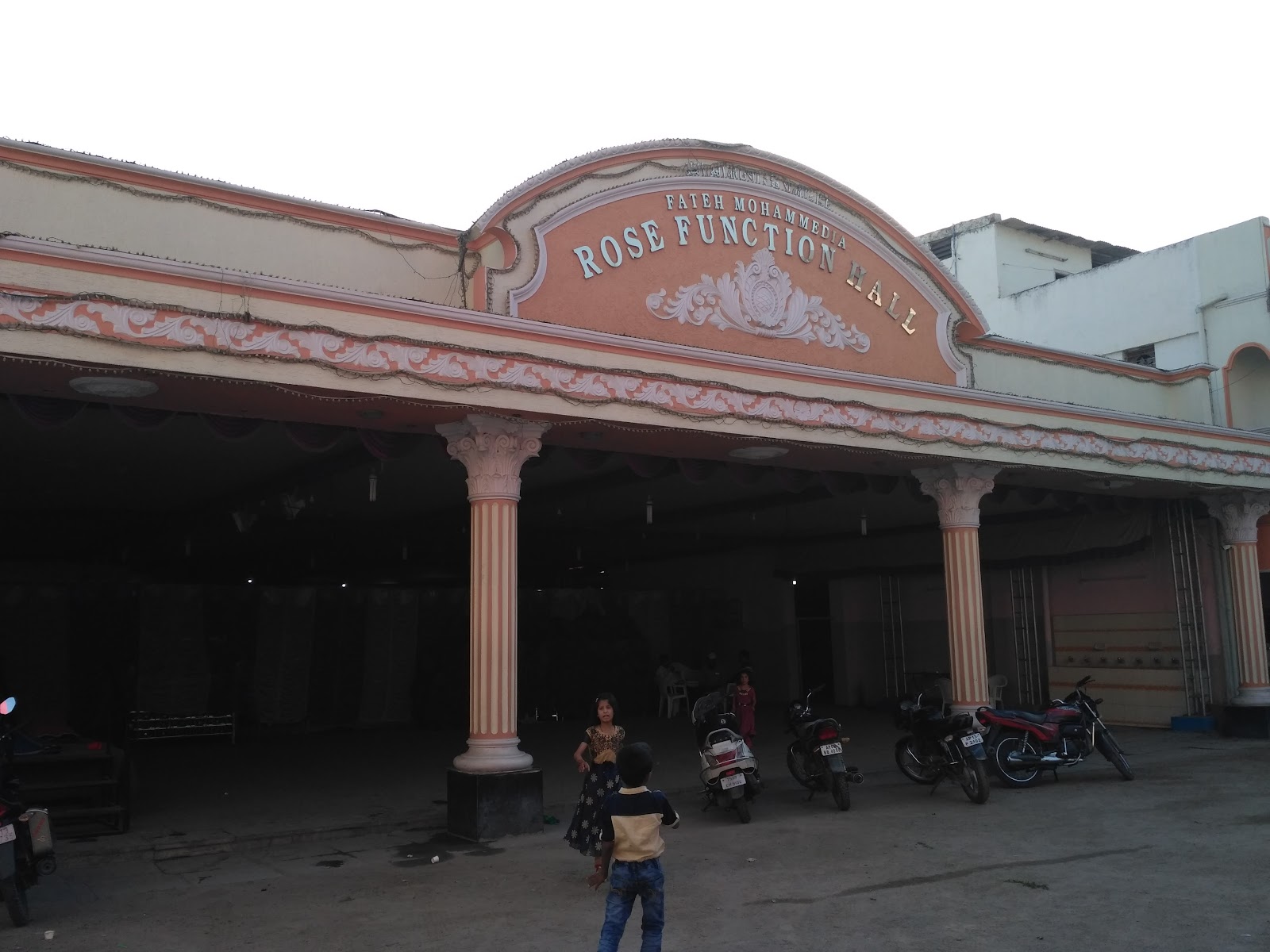 Rose Function Hall — Banquet Hall in Langar Houz, Hyderabad (on-site parking, in-house decoration, bar service available, 600–900 guest capacity) — photo 2