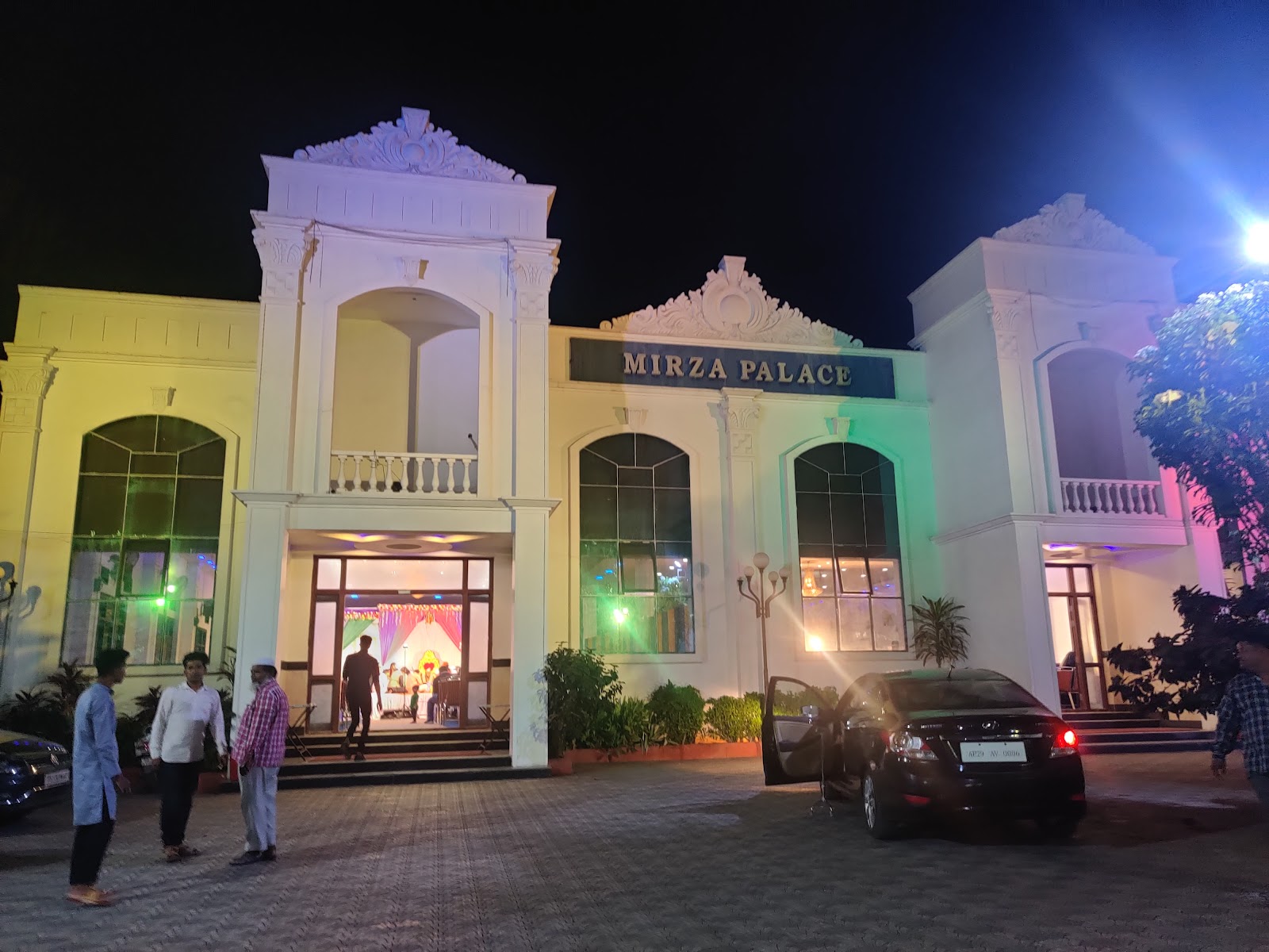 Mirza Palace Function Hall — Banquet Hall in Langar Houz, Hyderabad (on-site parking, in-house decoration, bar service available, 550–850 guest capacity) — photo 2