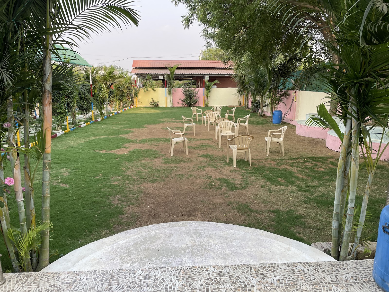 Paradise Family Resort — Resort in Chilkur, Hyderabad (on-site parking, in-house decoration, bar service available, 100–150 guest capacity)
