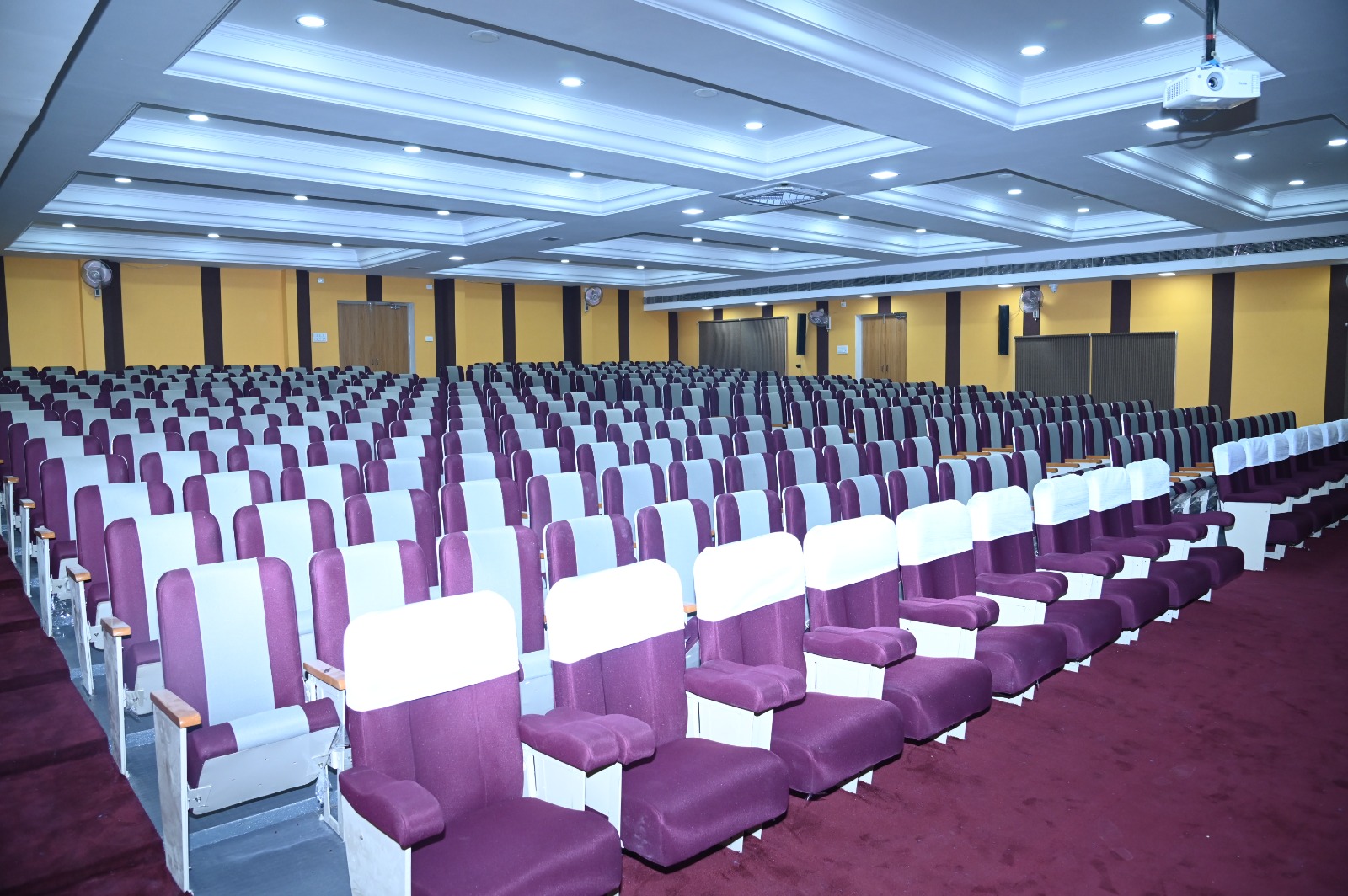 Kln Prasad Auditorium — Banquet Hall in Hyderabad (on-site parking, in-house decoration, bar service available, 3.9★ rated)