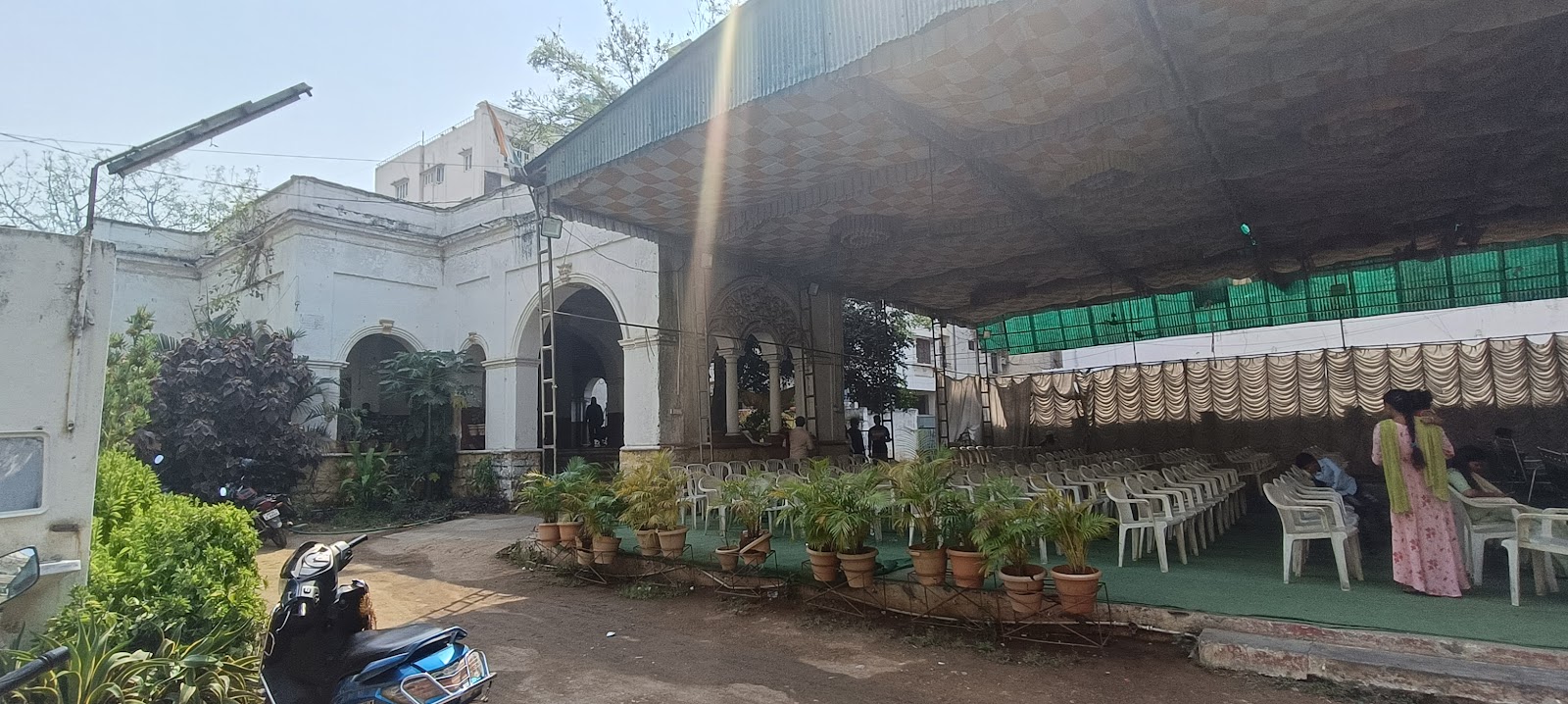 Aziz Mansion Function Plaza — Banquet Hall in Lakdikapul, Hyderabad (on-site parking, in-house decoration, DJ permitted, bar service available) — photo 3