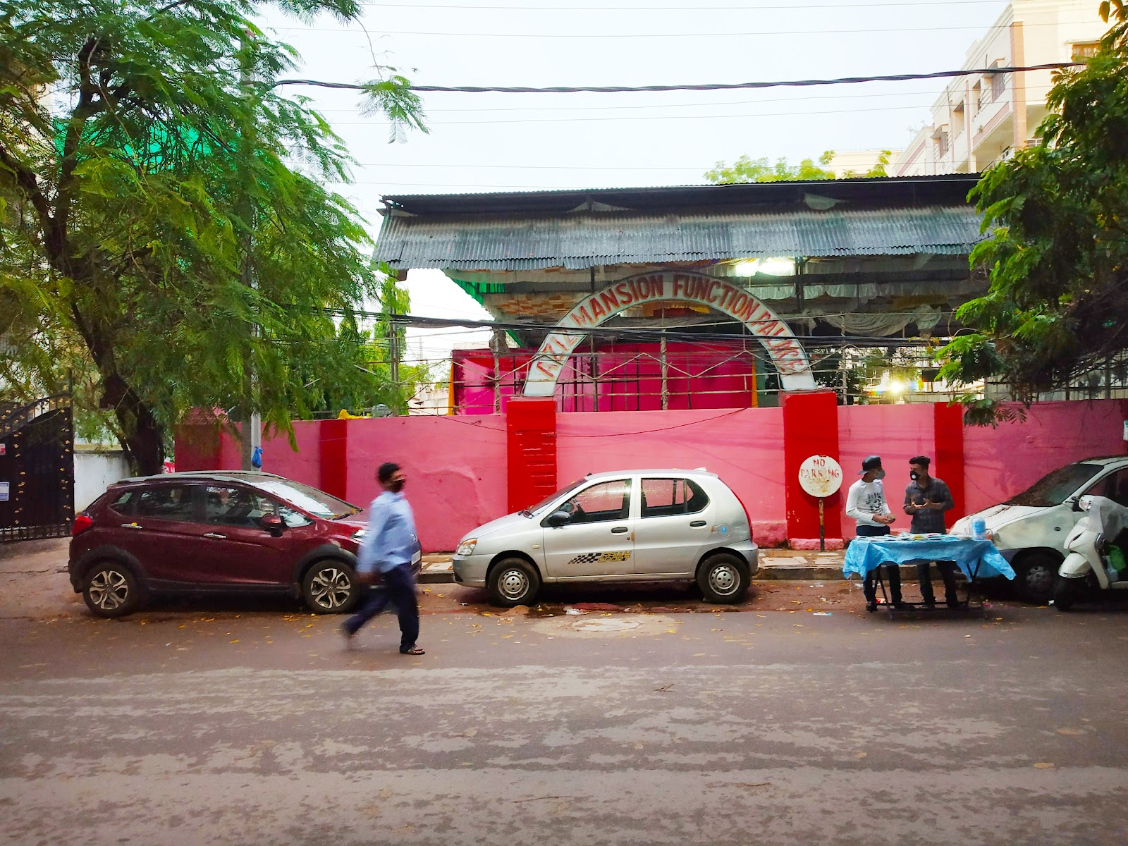 Aziz Mansion Function Plaza — Banquet Hall in Lakdikapul, Hyderabad (on-site parking, in-house decoration, DJ permitted, bar service available) — photo 4