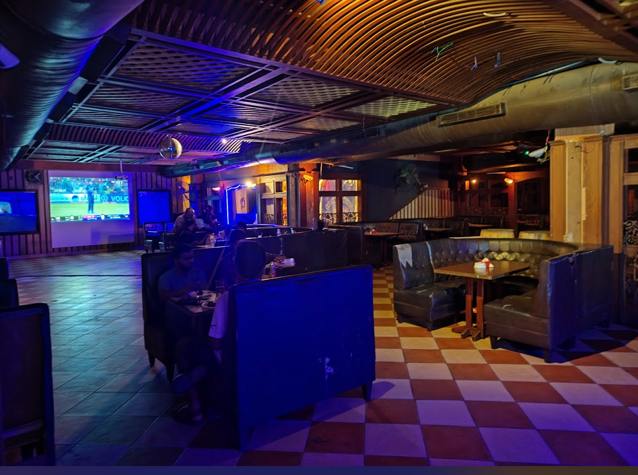 Club8 · Kondapur — Banquet Hall in Kondapur, Hyderabad (on-site parking, in-house decoration, DJ permitted, bar service available) — photo 3