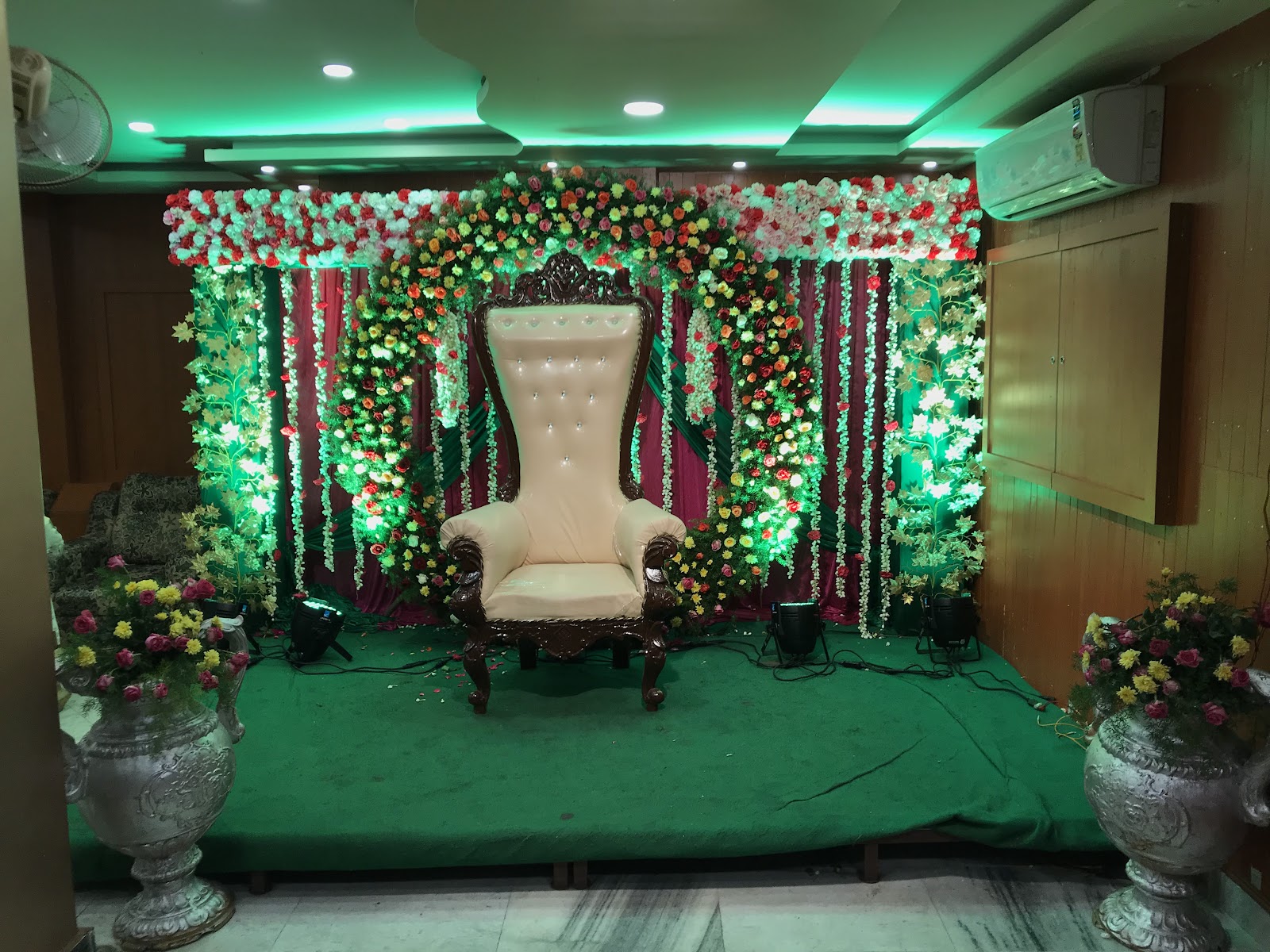 The Regal Banquet Hall — Banquet Hall in Asif Nagar, Hyderabad (on-site parking, in-house decoration, bar service available, 250–400 guest capacity) — photo 3