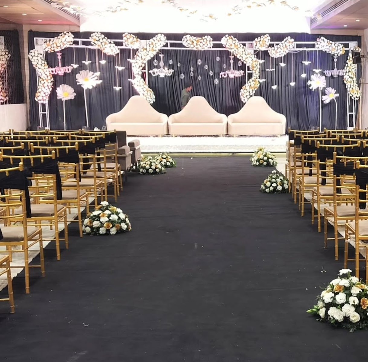 The Regal Banquet Hall — Banquet Hall in Asif Nagar, Hyderabad (on-site parking, in-house decoration, bar service available, 250–400 guest capacity) — photo 4