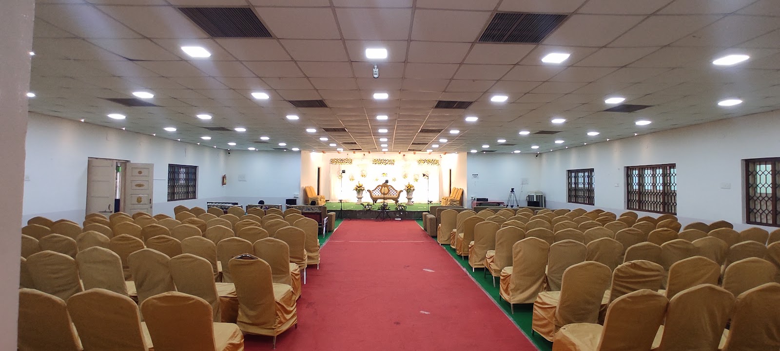 Vinay Nagar Community Hall — Banquet Hall in Hyderabad (on-site parking, in-house decoration, DJ permitted, bar service available)