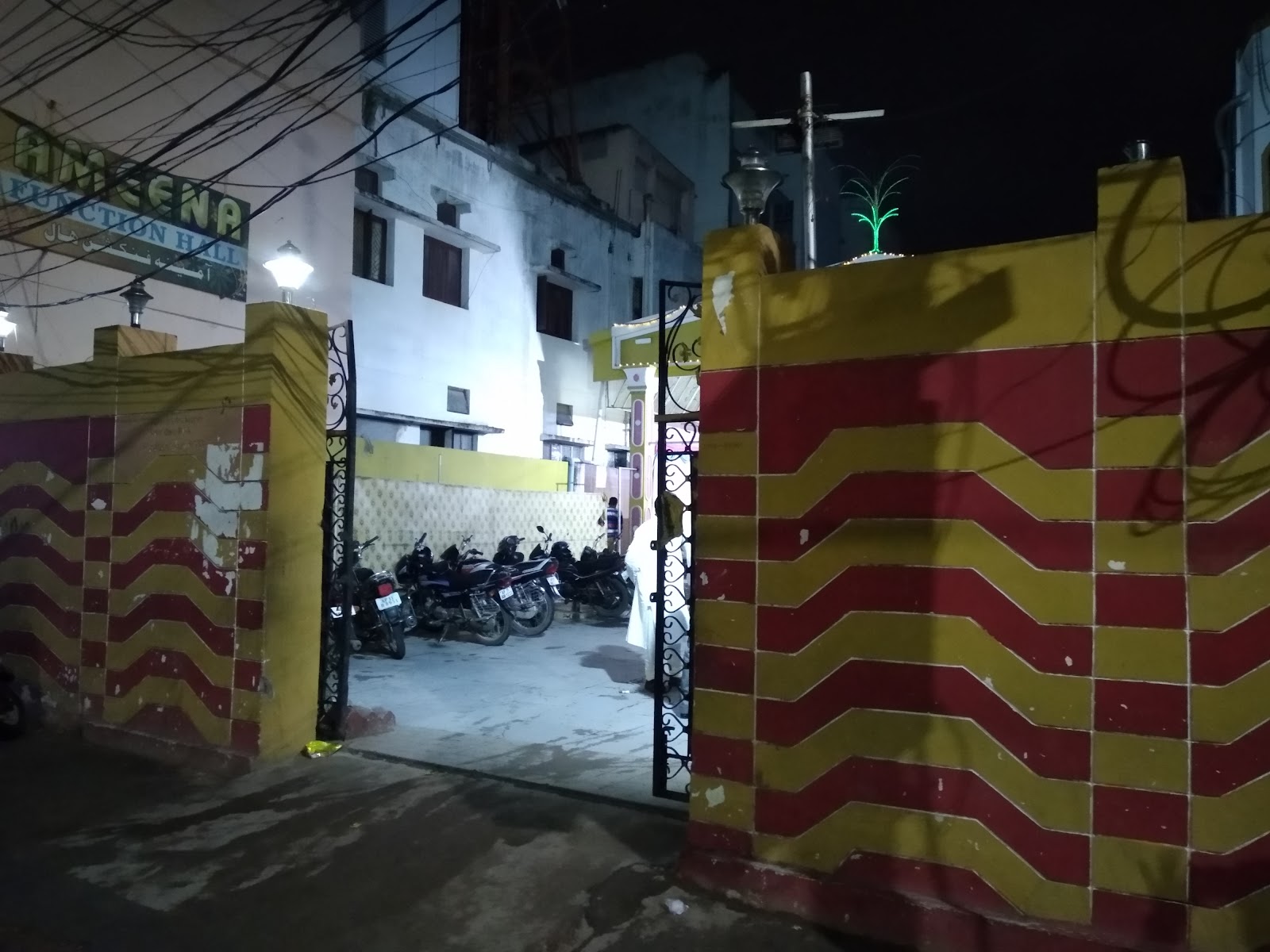Ameena Function Hall — Banquet Hall in Santosh Nagar, Hyderabad (on-site parking, in-house decoration, bar service available, 200–300 guest capacity) — photo 3