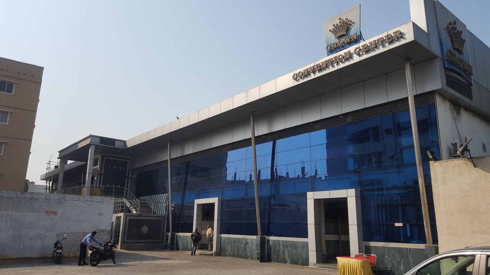 Crown Convention Center — Banquet Hall in Amberpet, Hyderabad (on-site parking, in-house decoration, DJ permitted, bar service available) — photo 2