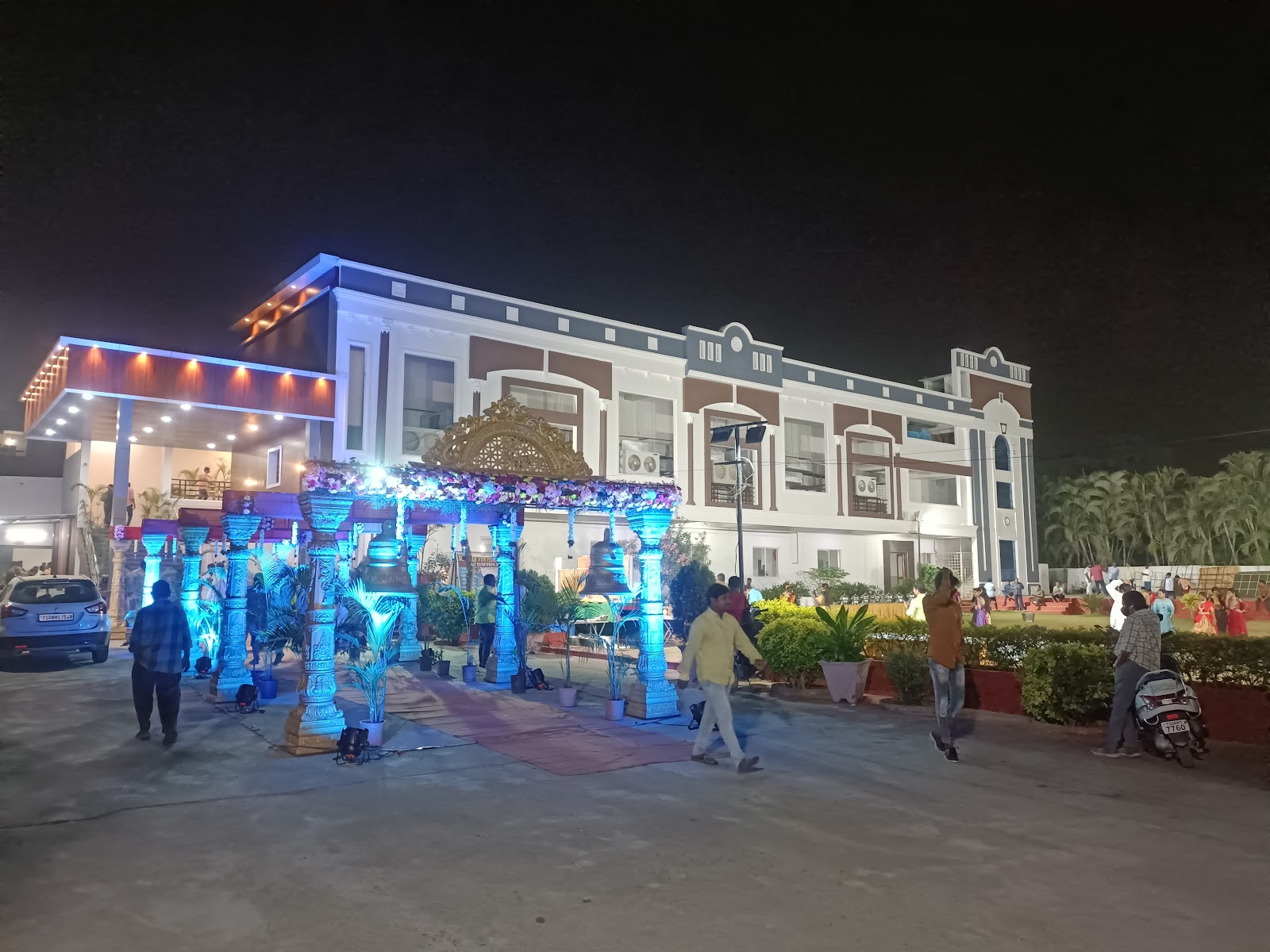 Bommak.v.v.s Gardens — Banquet Hall in Boduppal, Hyderabad (on-site parking, in-house decoration, DJ permitted, bar service available) — photo 2