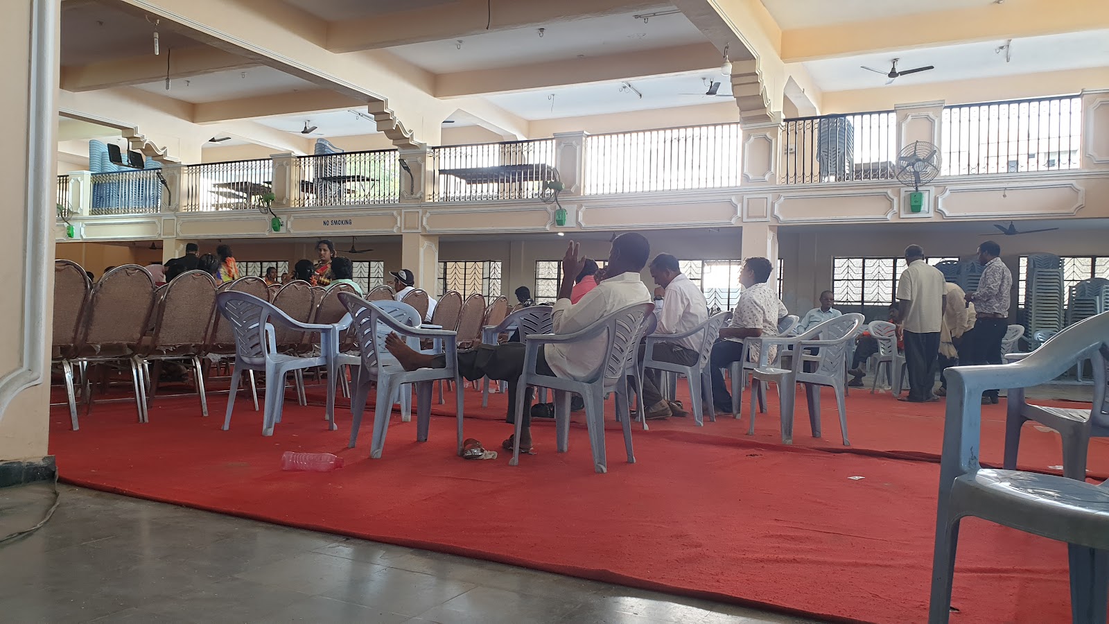 Praja Kalyana Mandapam — Banquet Hall in Hyderabad (on-site parking, in-house decoration, bar service available, 700–1050 guest capacity)