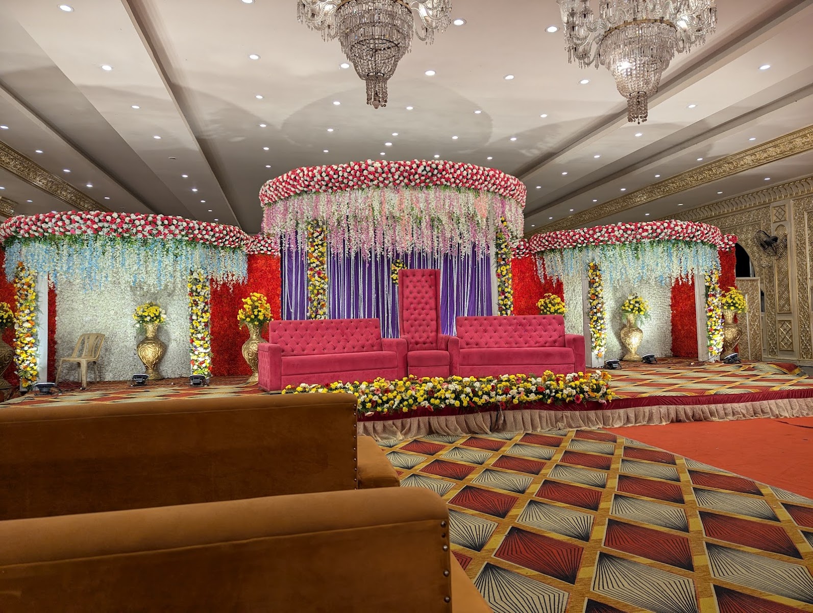 Ib Palace — Banquet Hall in Hyderabad (on-site parking, in-house decoration, bar service available, 600–900 guest capacity)