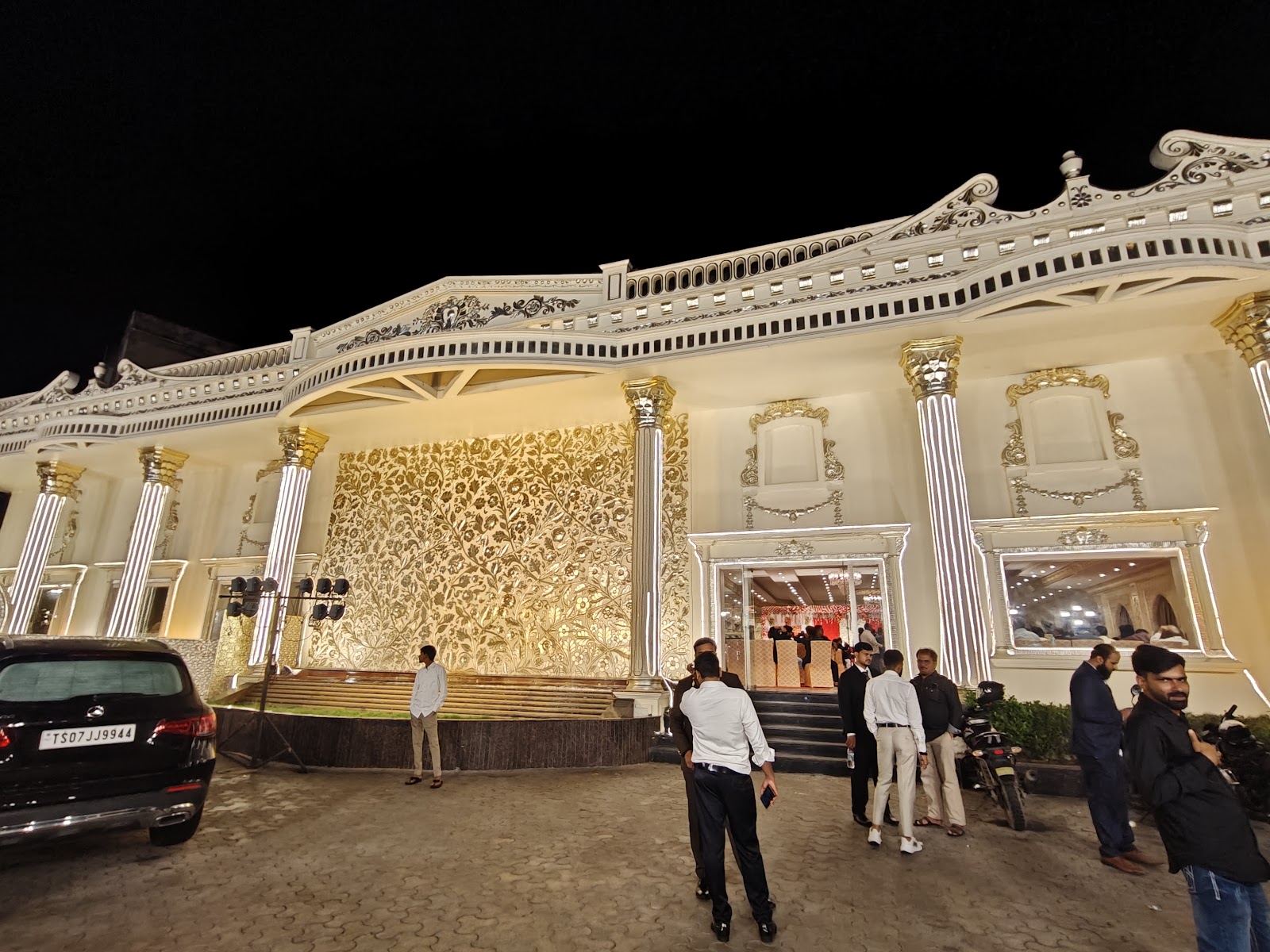 Ib Palace — Banquet Hall in Rajendra Nagar, Hyderabad (on-site parking, in-house decoration, bar service available, 600–900 guest capacity) — photo 2