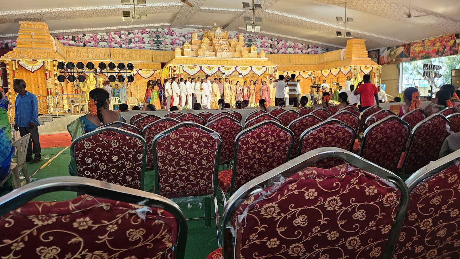 Sri Durga Shankar Kalyana Mandapam — Banquet Hall in Patancheru, Hyderabad (on-site parking, in-house decoration, bar service available, 1000–1500 guest capacity)