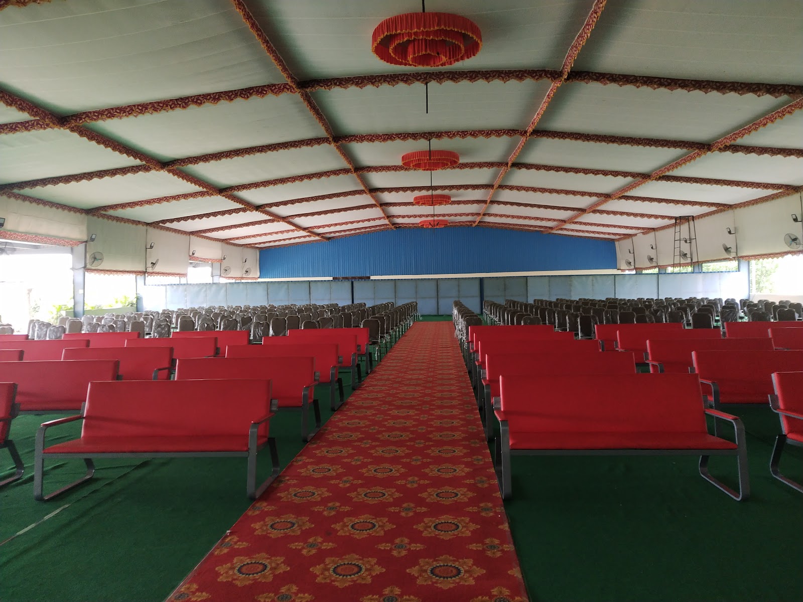 Sri Om Gardens — Banquet Hall in Medchal, Hyderabad (on-site parking, in-house decoration, bar service available, 1000–1500 guest capacity) — photo 3
