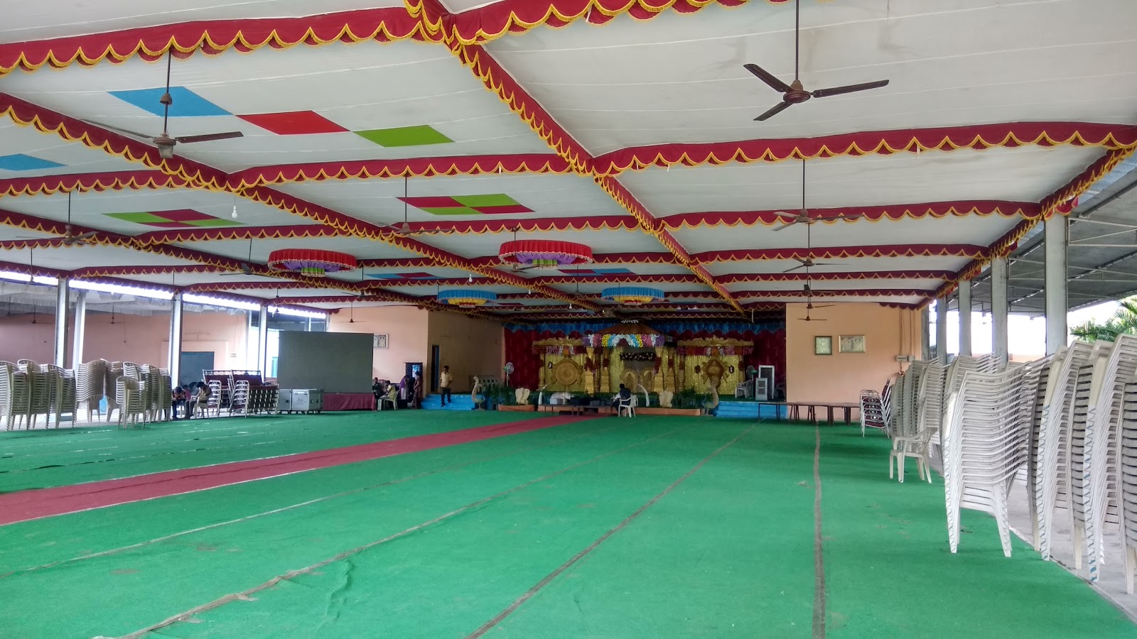 Sri Srinivasa Kalyana Mandapam — Banquet Hall in Medchal, Hyderabad (on-site parking, in-house decoration, bar service available, 900–1350 guest capacity) — photo 3