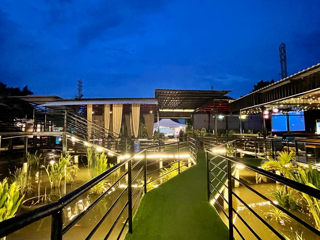 Oro Sports Village — Banquet Hall in Gandipet, Hyderabad (on-site parking, in-house decoration, DJ permitted, bar service available) — photo 3