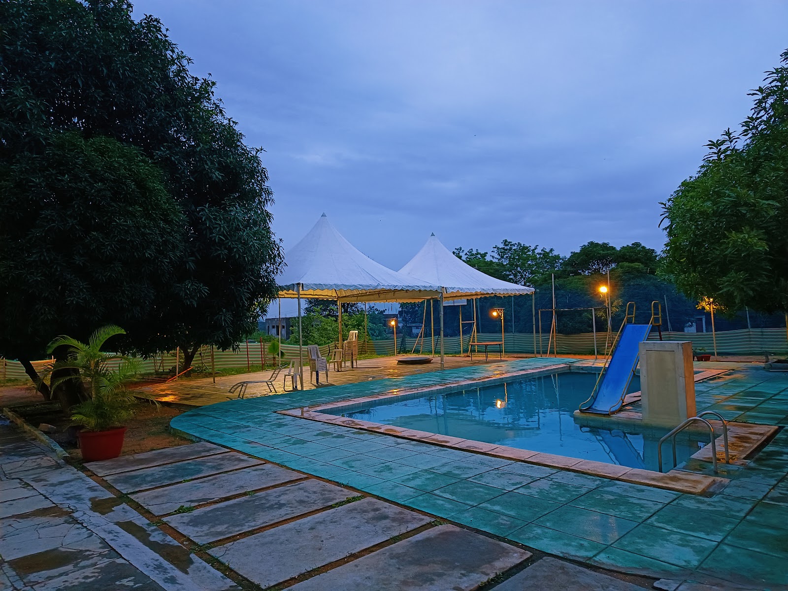 Western Farm House — Farm House in Gandipet, Hyderabad (on-site parking, in-house decoration, bar service available, 4.3★ rated) — photo 3