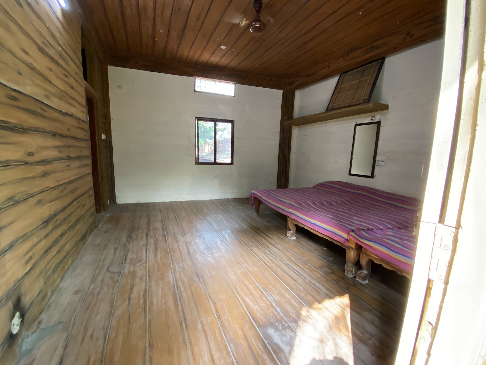 Shallal Farmhouse — Farm House in Gandipet, Hyderabad (on-site parking, in-house decoration, bar service available, 4.3★ rated) — photo 2