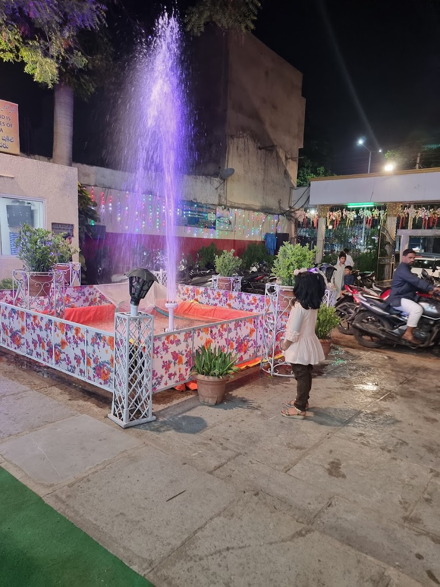 Shakeel Function Plaza — Banquet Hall in Karwan, Hyderabad (on-site parking, in-house decoration, bar service available, 525–800 guest capacity) — photo 2