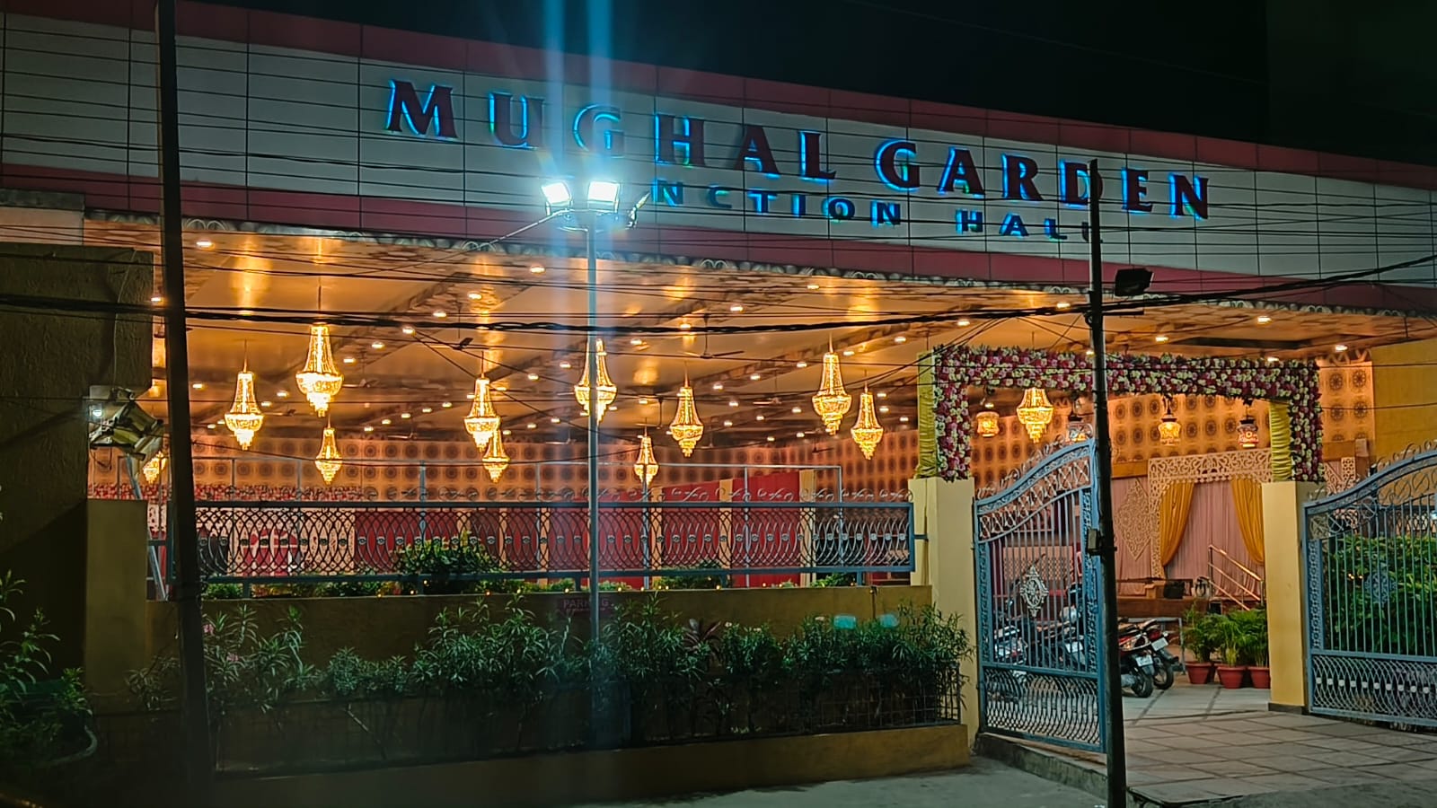 Mughal Garden Function Hall — Banquet Hall in Karwan, Hyderabad (on-site parking, in-house decoration, bar service available, 250–400 guest capacity) — photo 3