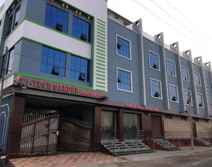 Hi-tech Garden Function Hall — Banquet Hall in Malakpet, Hyderabad (on-site parking, in-house decoration, bar service available, 1500–2250 guest capacity) — photo 2