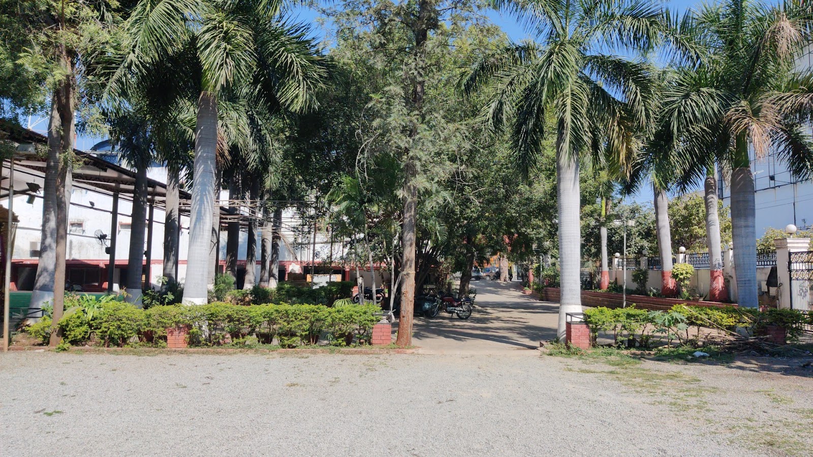 Karnati Gardens — Banquet Hall in Vanasthalipuram, Hyderabad (on-site parking, in-house decoration, DJ permitted, bar service available) — photo 2