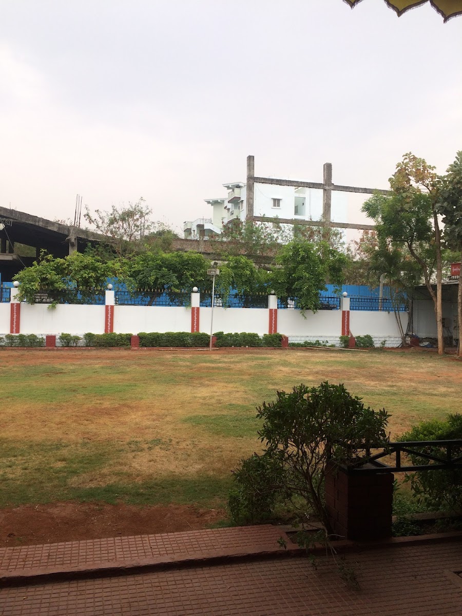 Karnati Gardens — Banquet Hall in Vanasthalipuram, Hyderabad (on-site parking, in-house decoration, DJ permitted, bar service available) — photo 4