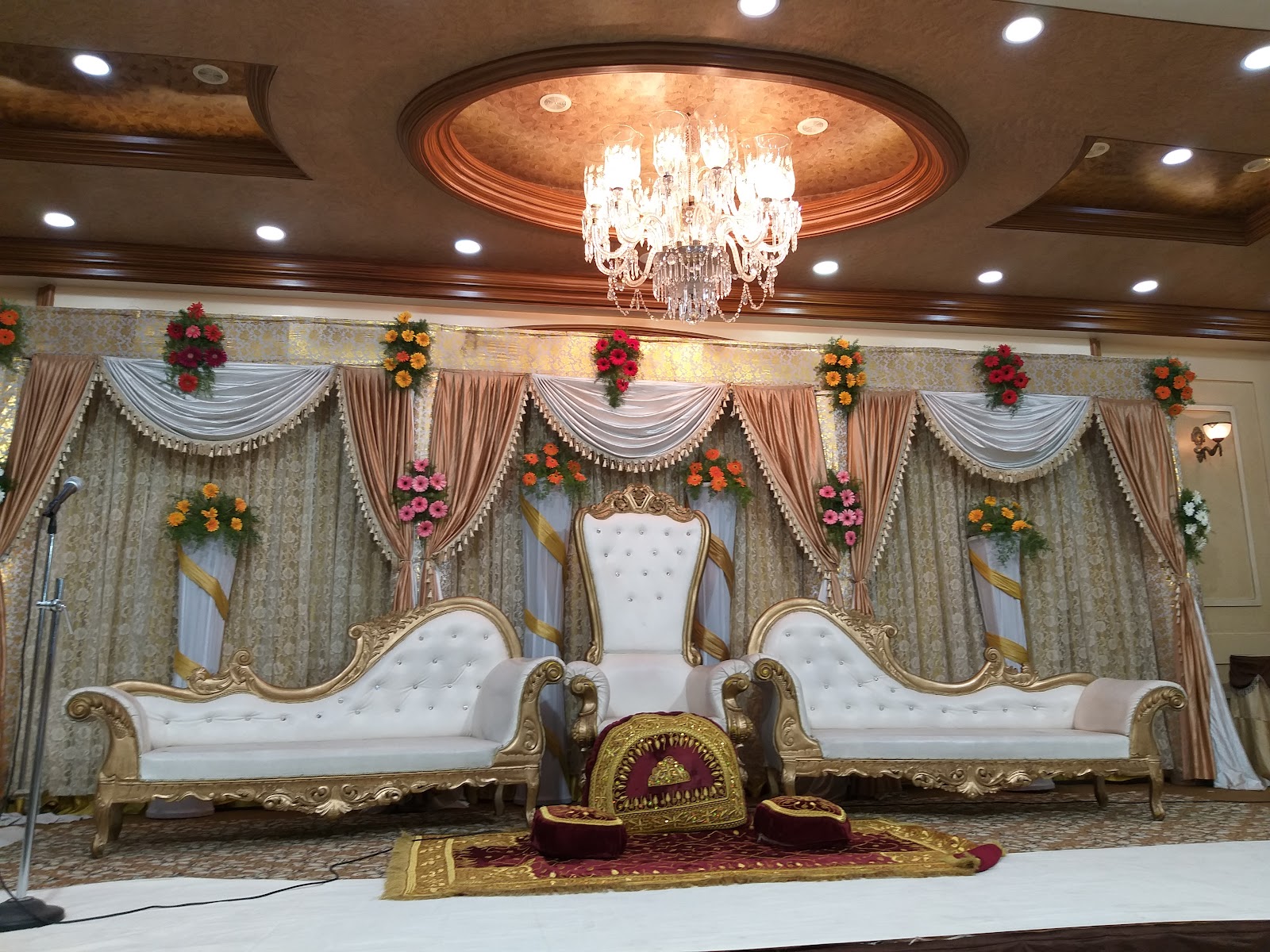 Crystal Palace Function Hall — Banquet Hall in Falaknuma, Hyderabad (on-site parking, in-house decoration, bar service available, 900–1350 guest capacity) — photo 3