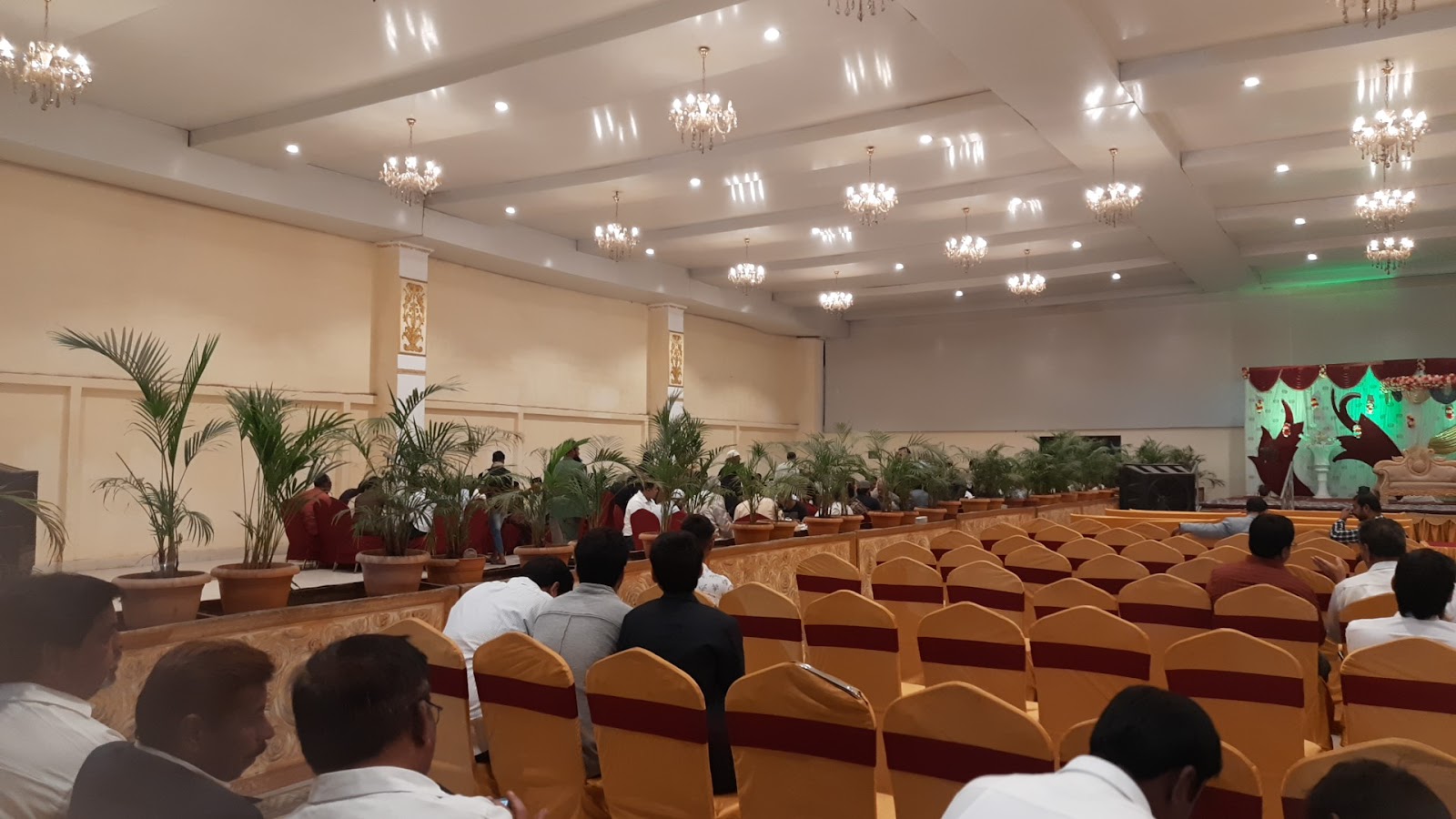 Deccan Palace Function Hall — Banquet Hall in Falaknuma, Hyderabad (on-site parking, in-house decoration, bar service available, 700–1050 guest capacity) — photo 2