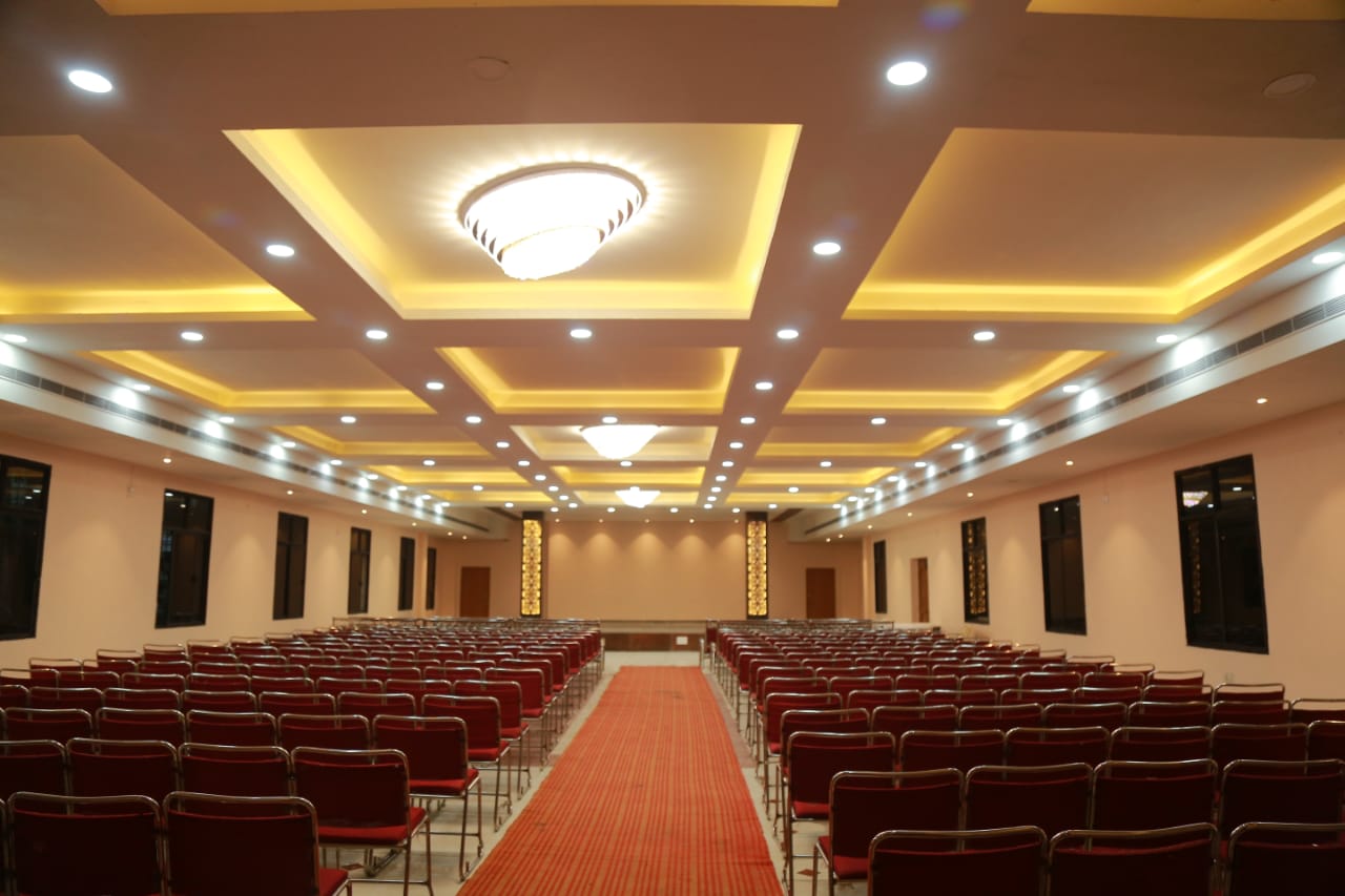 Sri Srinivasa Function Hall — Banquet Hall in Hyderabad (on-site parking, in-house decoration, DJ permitted, bar service available)
