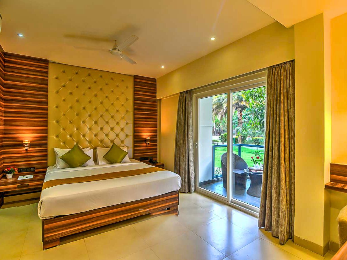 Celebrity Resort — Resort in Shamirpet, Hyderabad (on-site parking, in-house decoration, bar service available, 5000–7500 guest capacity) — photo 2
