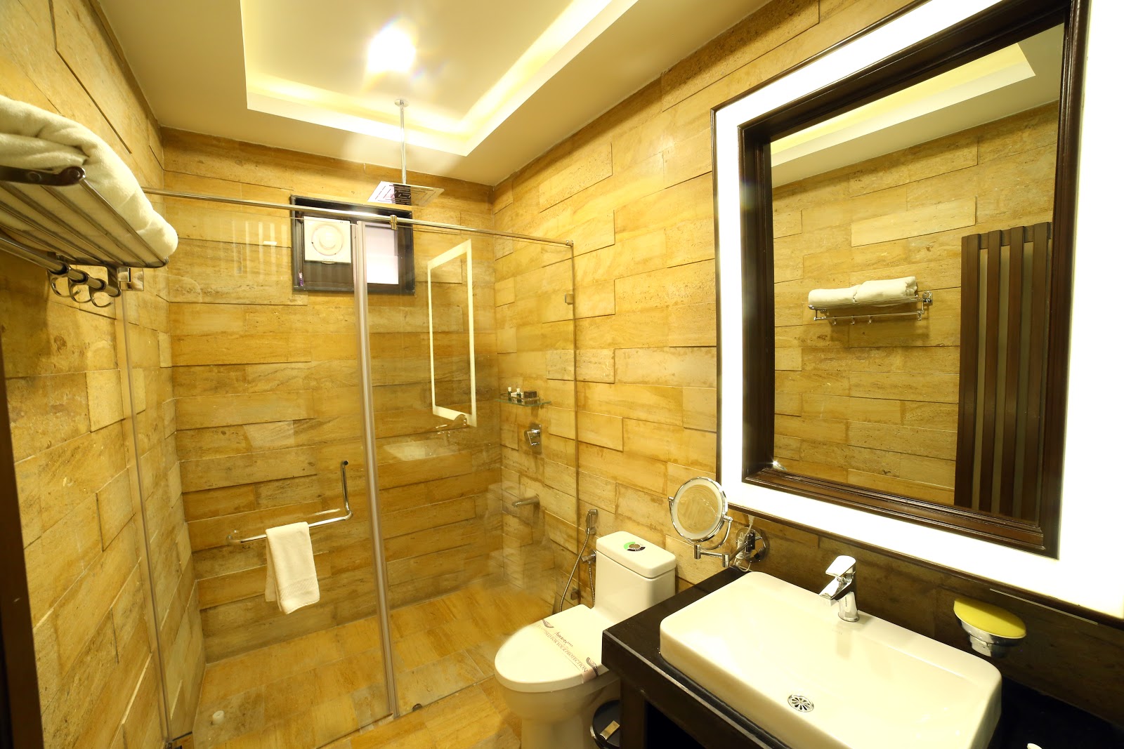 Aalankrita Resort And Convention — Resort in Shamirpet, Hyderabad (on-site parking, in-house decoration, bar service available, 350–550 guest capacity) — photo 4